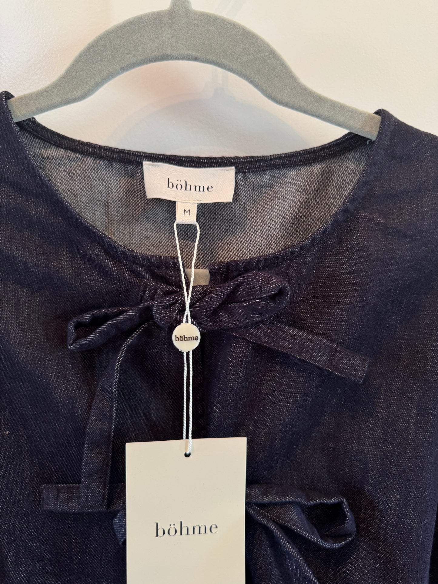 Bohme Bow Front Top Women’s Size Medium NWT