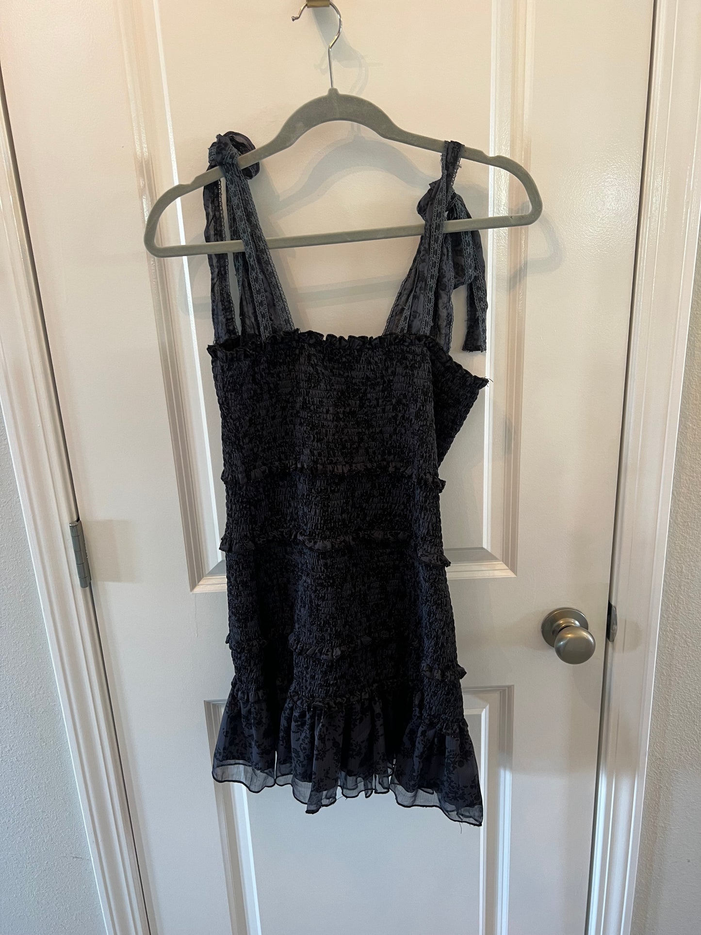 Women’s Black/navy Dress Size Small