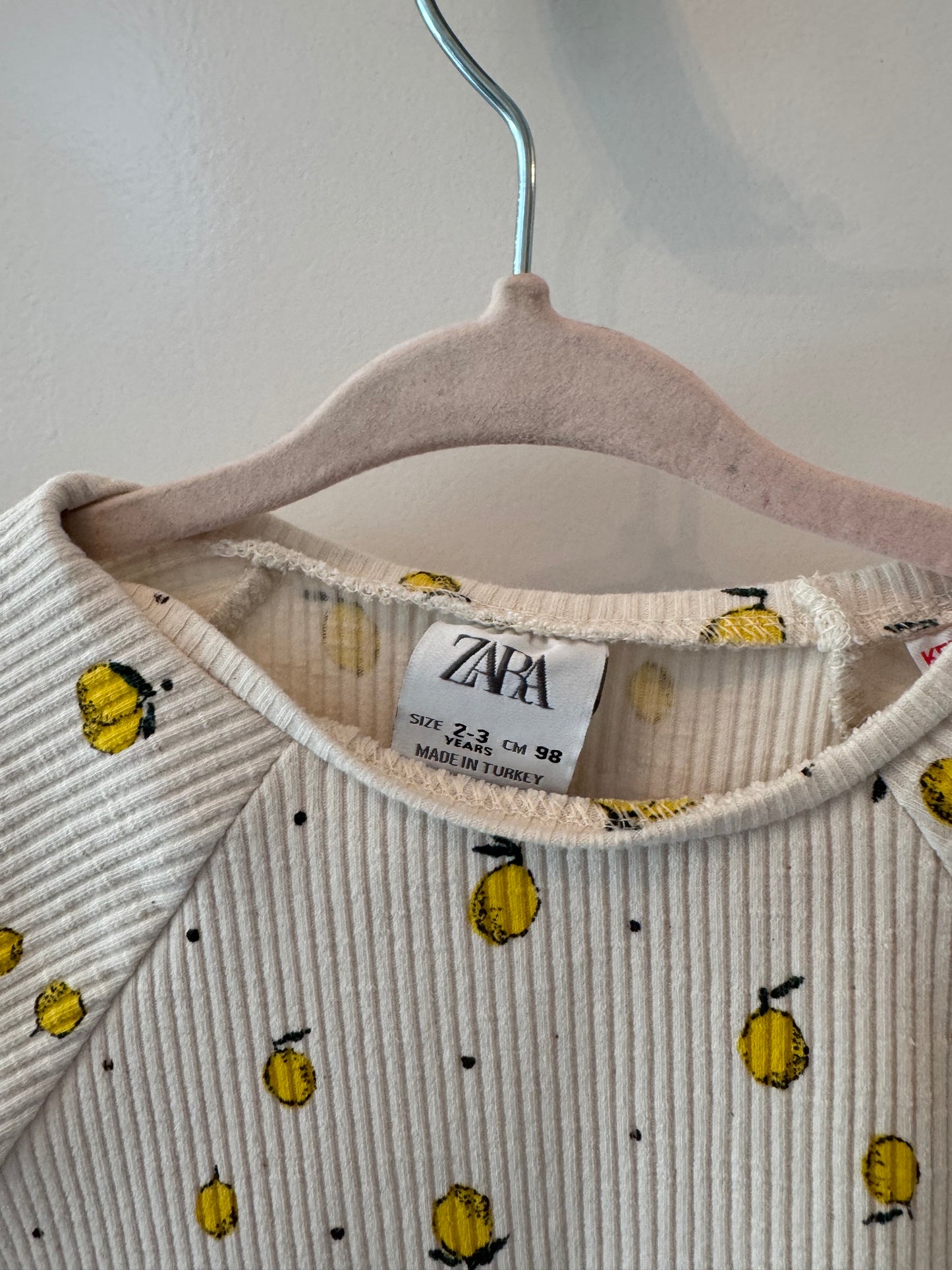 Zara Lemons Top Toddler Size 2/3 Years