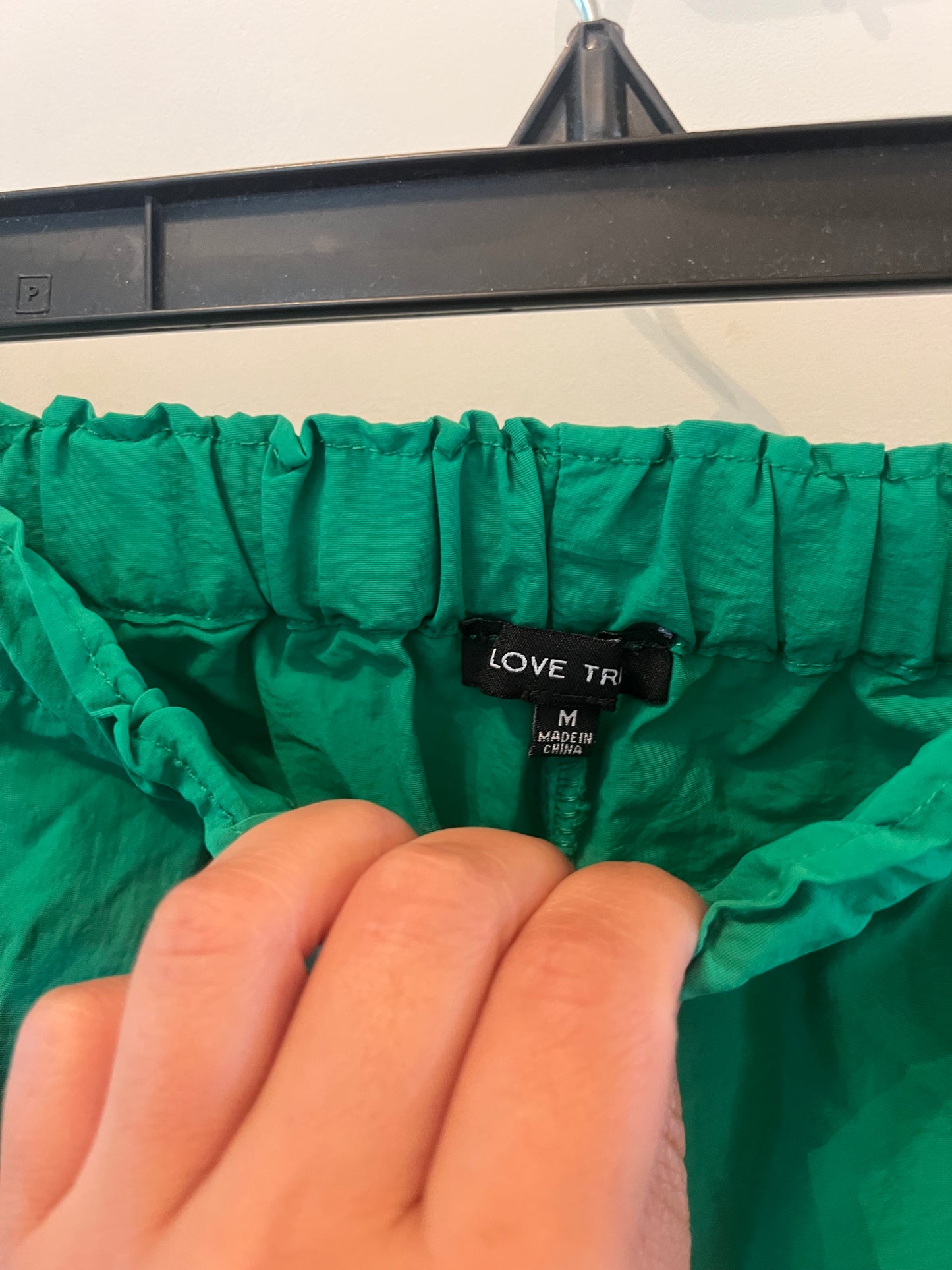Love Tree Loose Fit Nylon Parachute Cargo Pants Women’s Size Medium Green
