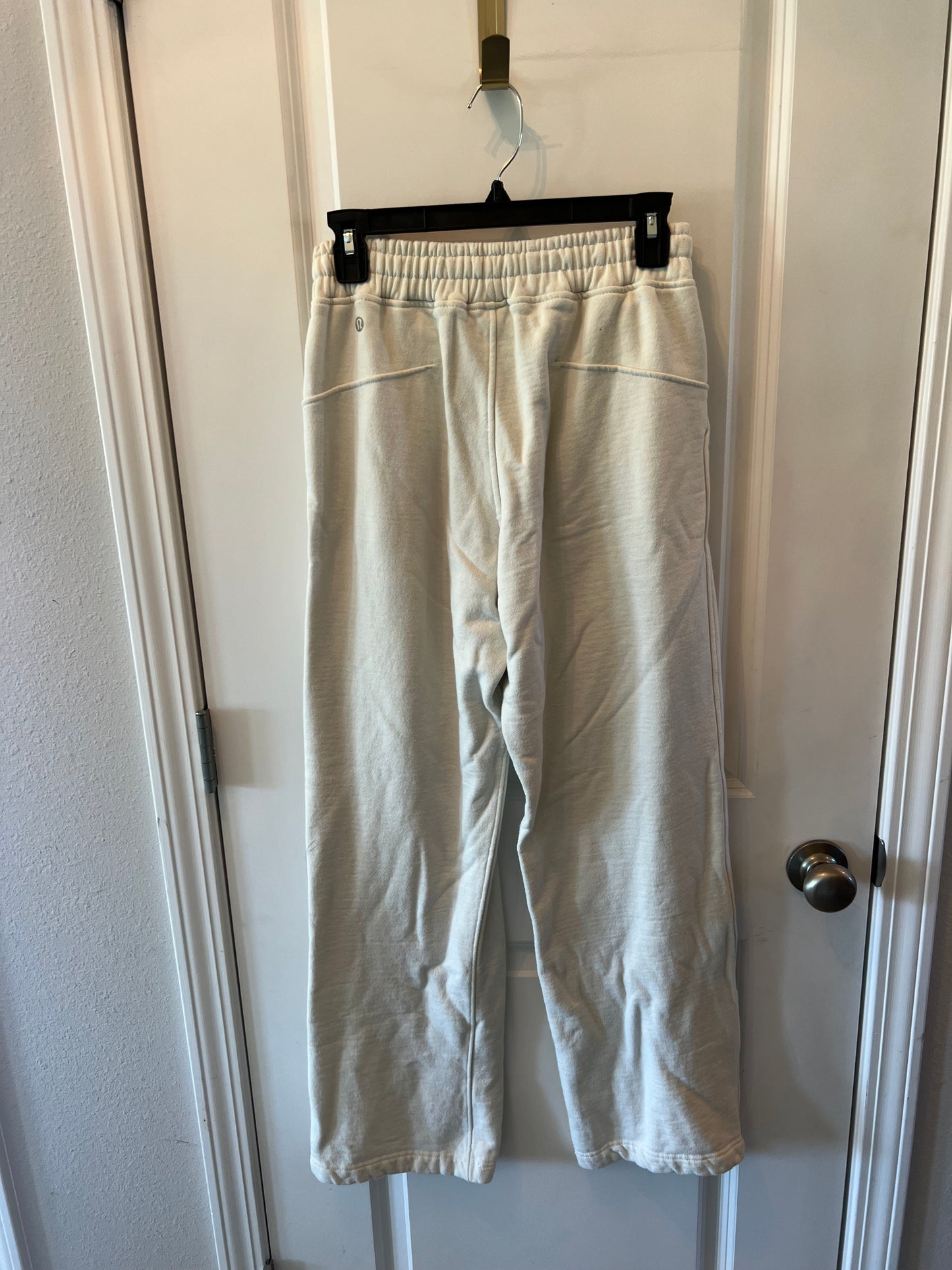 Lululemon Women’s Pants Size 8 (medium)