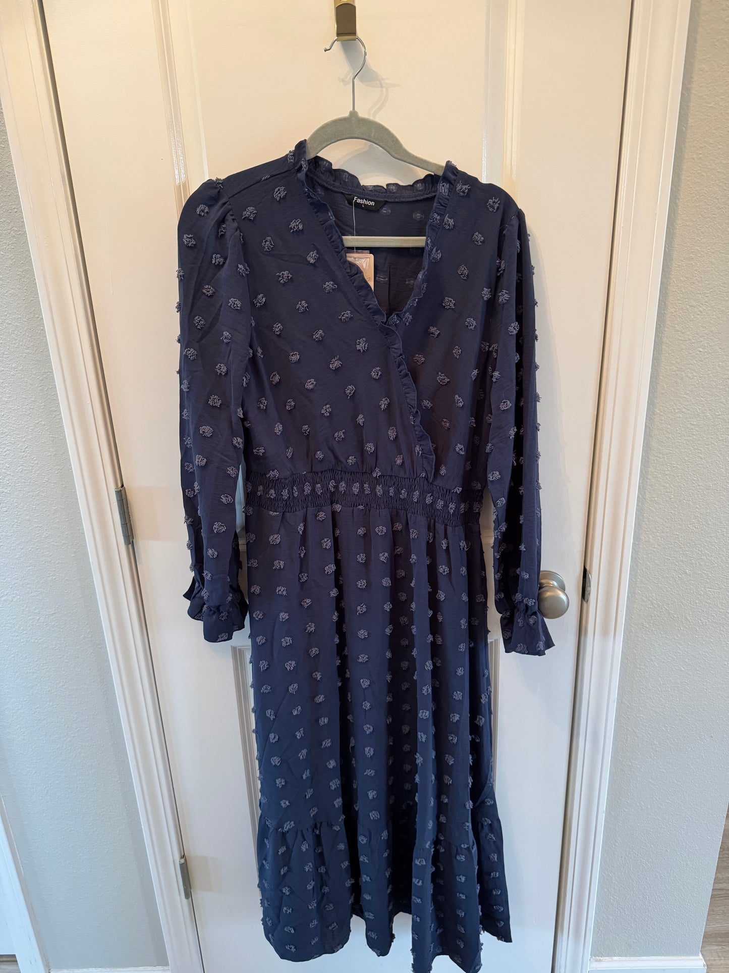VNeck Midi Dress Women’s Large Navy NWT