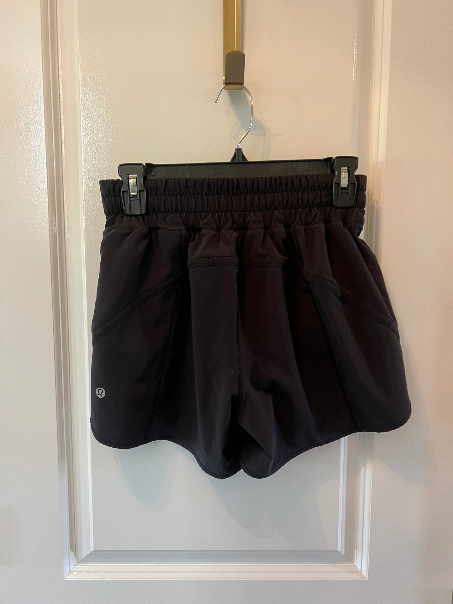 Women’s Black Lululemon Shorts Size 6