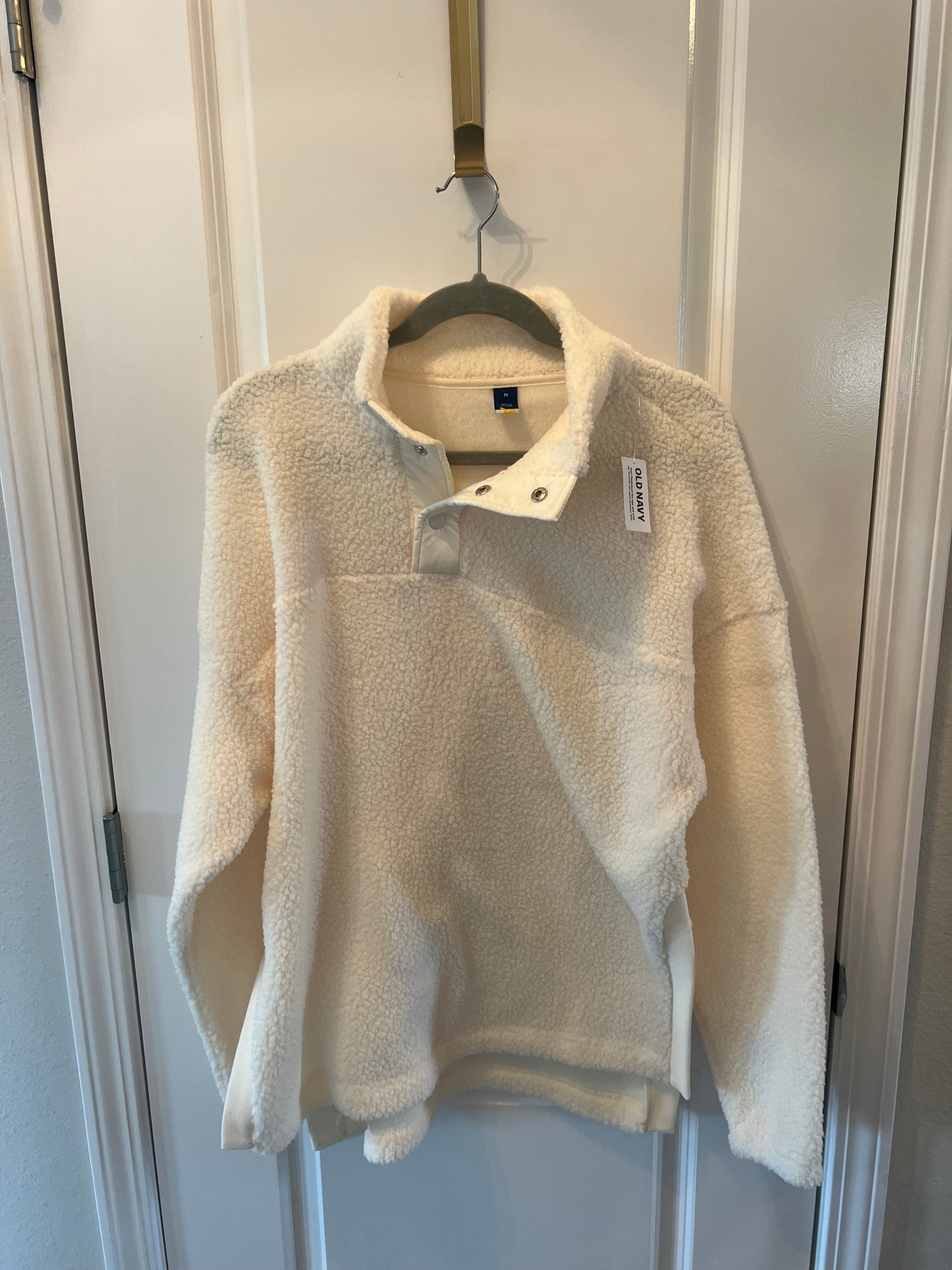 Old Navy Women’s Sherpa Pullover Size Medium