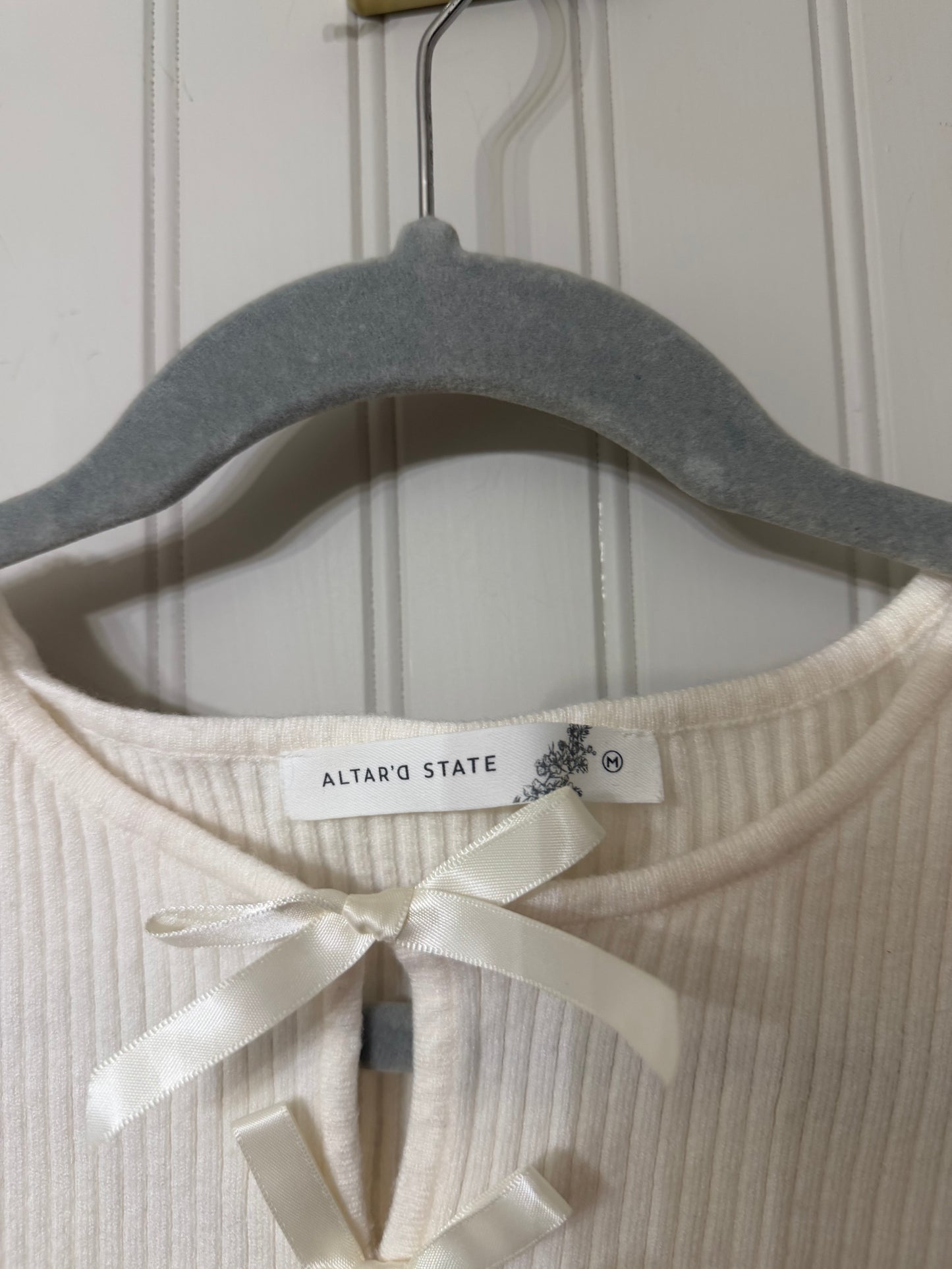Altar’D State Bow Tank Size Medium