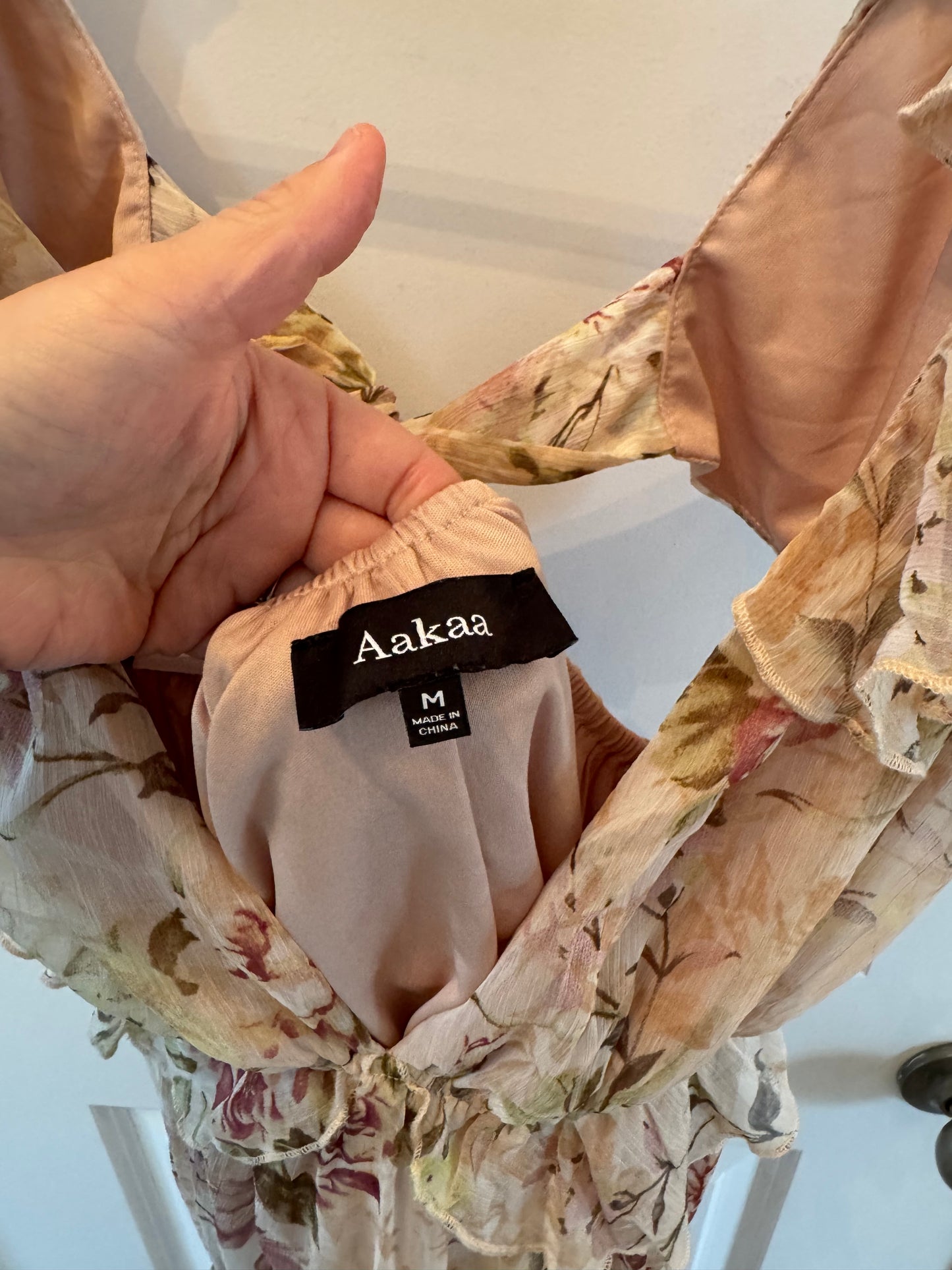 Aakaa Floral Dress Women’s Medium