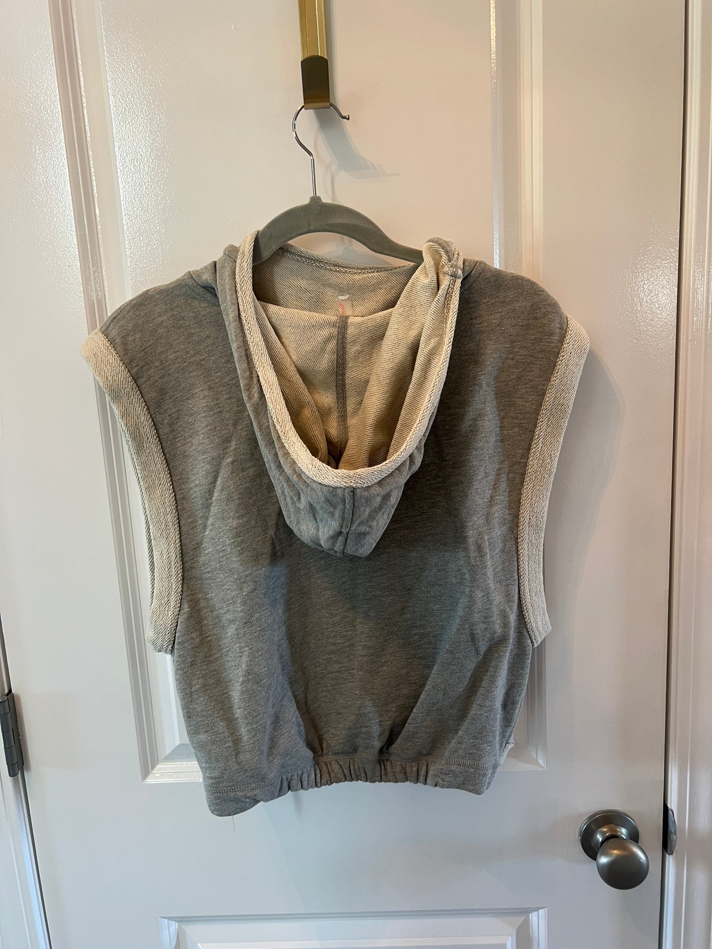 Free People FP Movement Hooded Active Top w Kanga Pocket Women’s Size Medium Gray