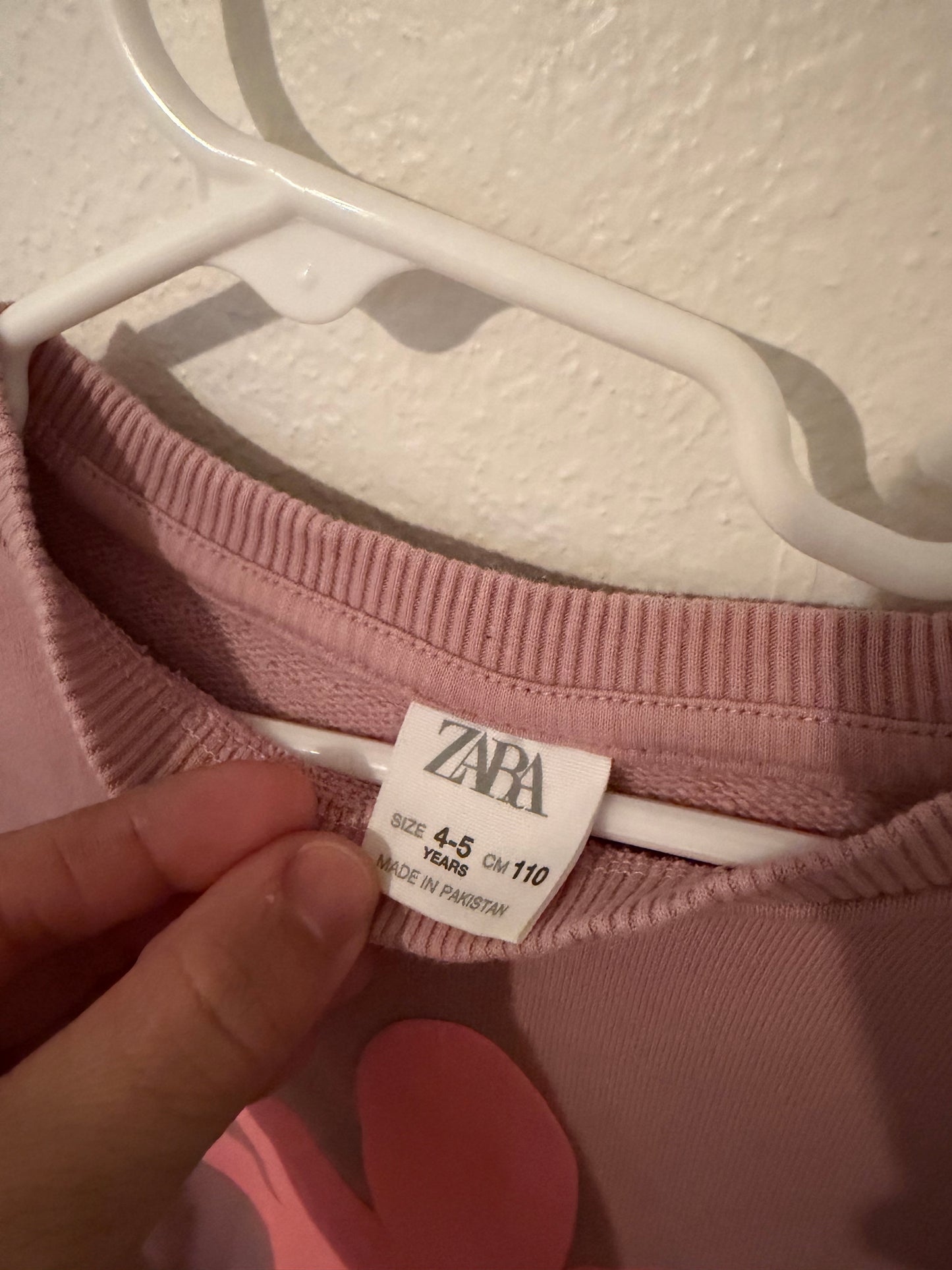 Zara floral sweatshirt size 4/5