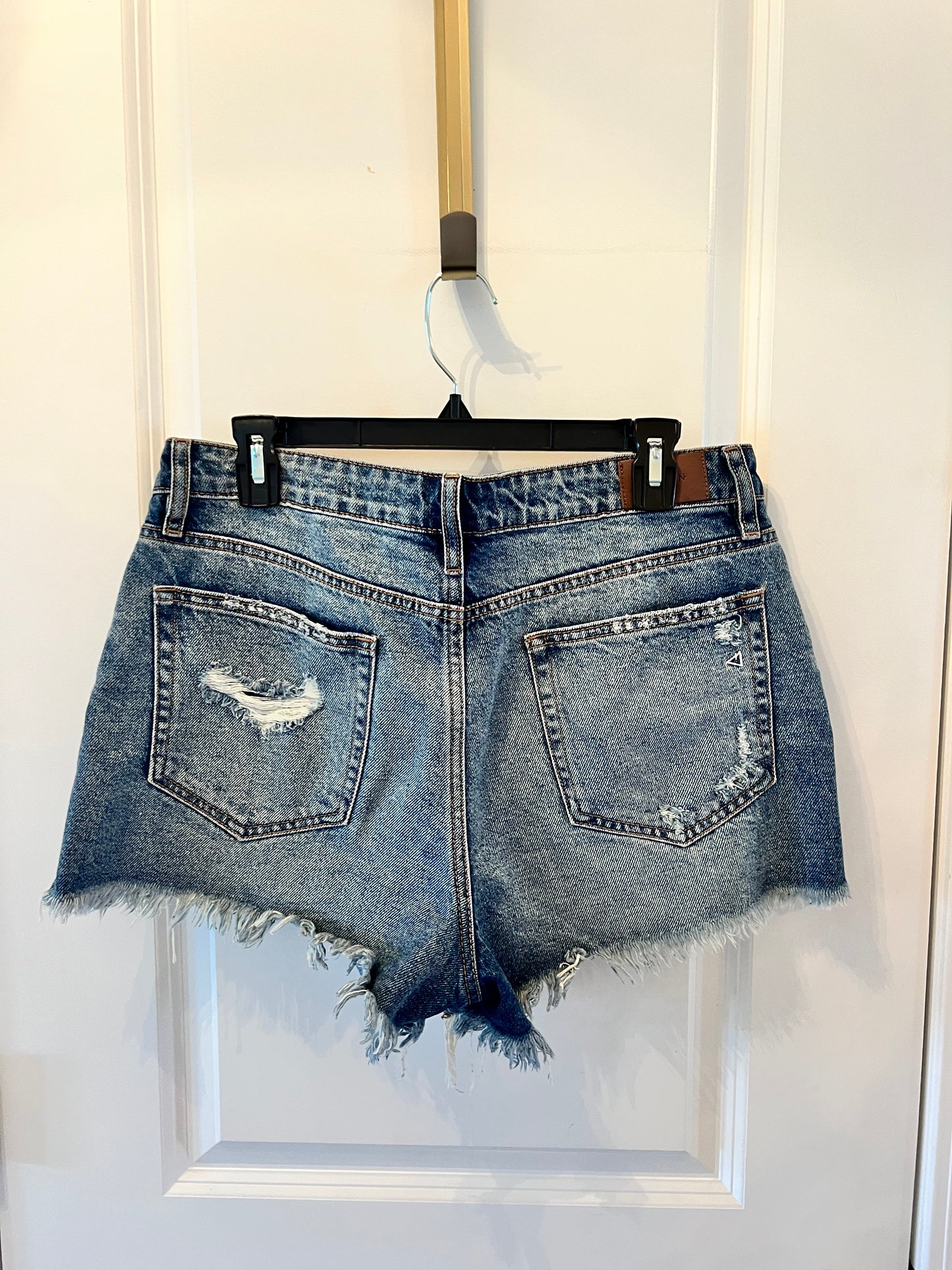 Hidden Button Fly Distressed Denim Shorts Women’s Size Large