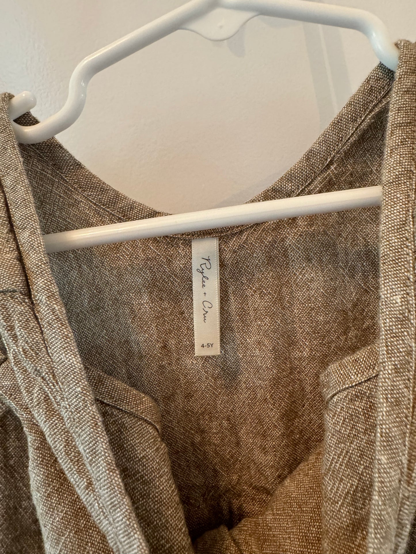 Rylee + Cru Button Front Jumpsuit Youth Girl’s Size 4-5 Years Taupe