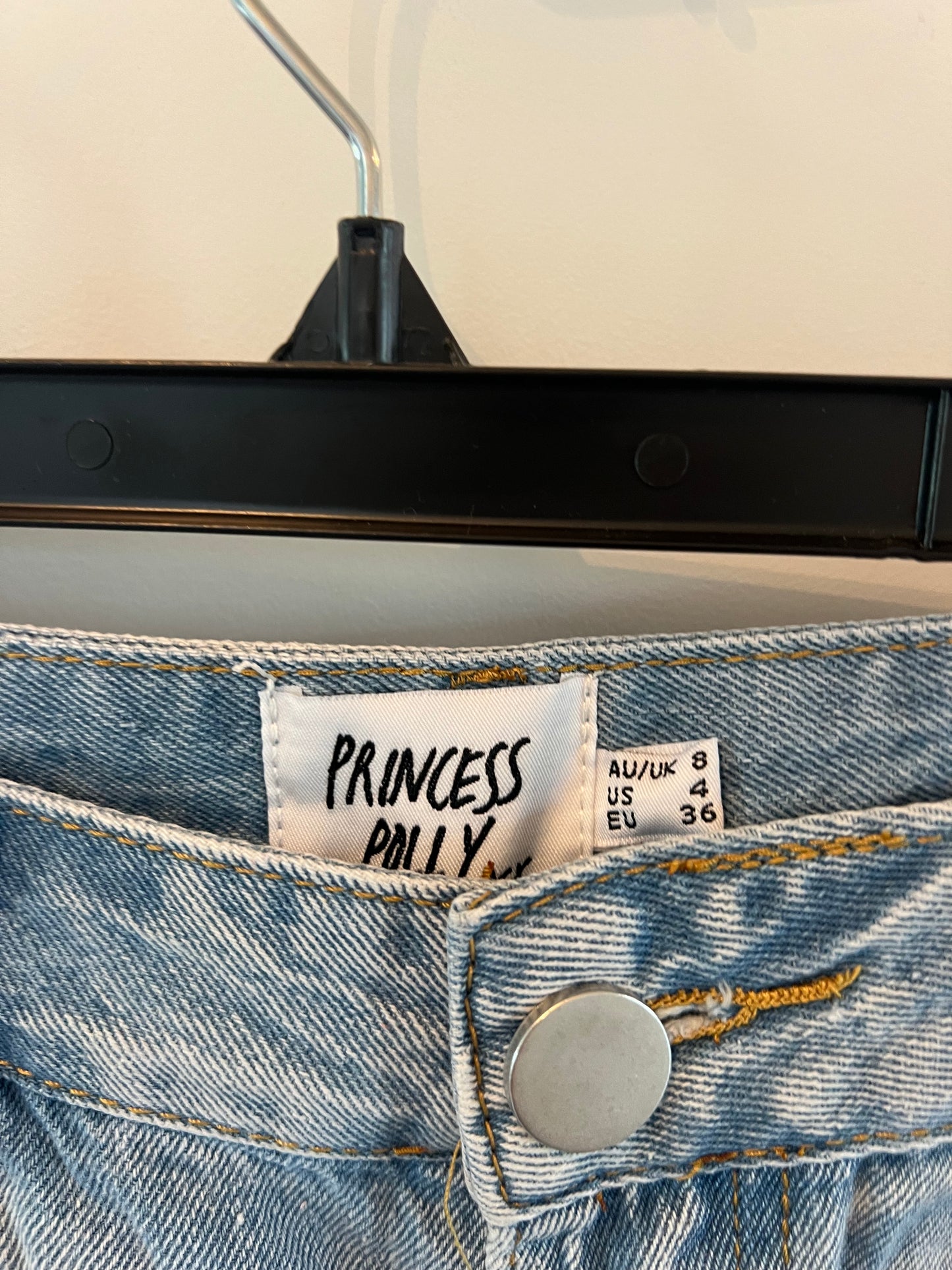 Princess Polly Cuffed Jean Shorts Women’s Light Wash 4