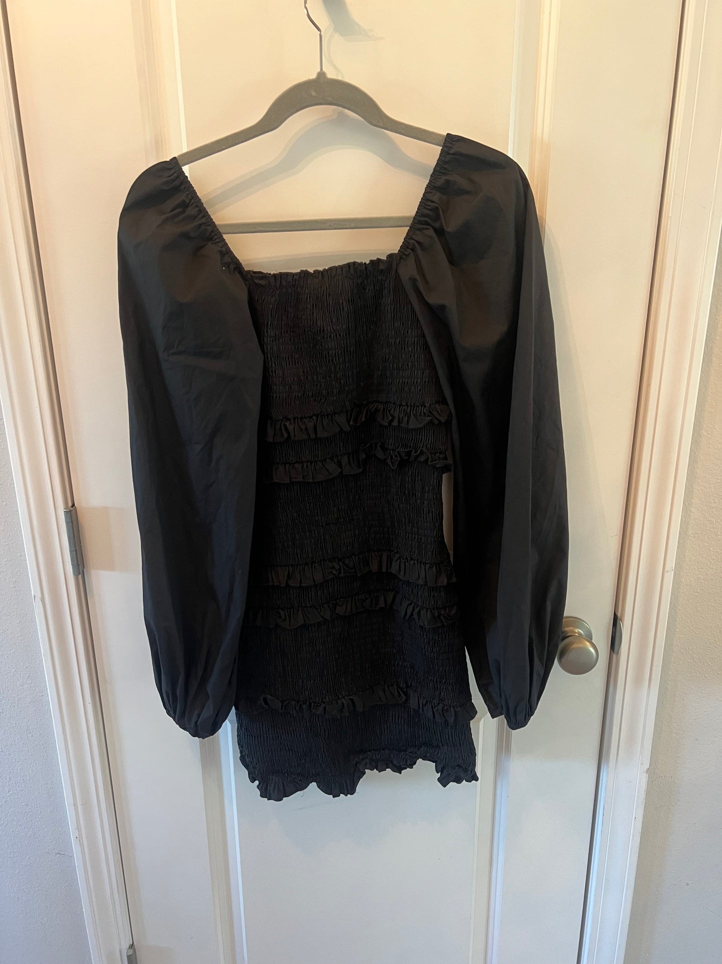 Missguided Square Neck Mini Dress Women’s Size 6 NWT