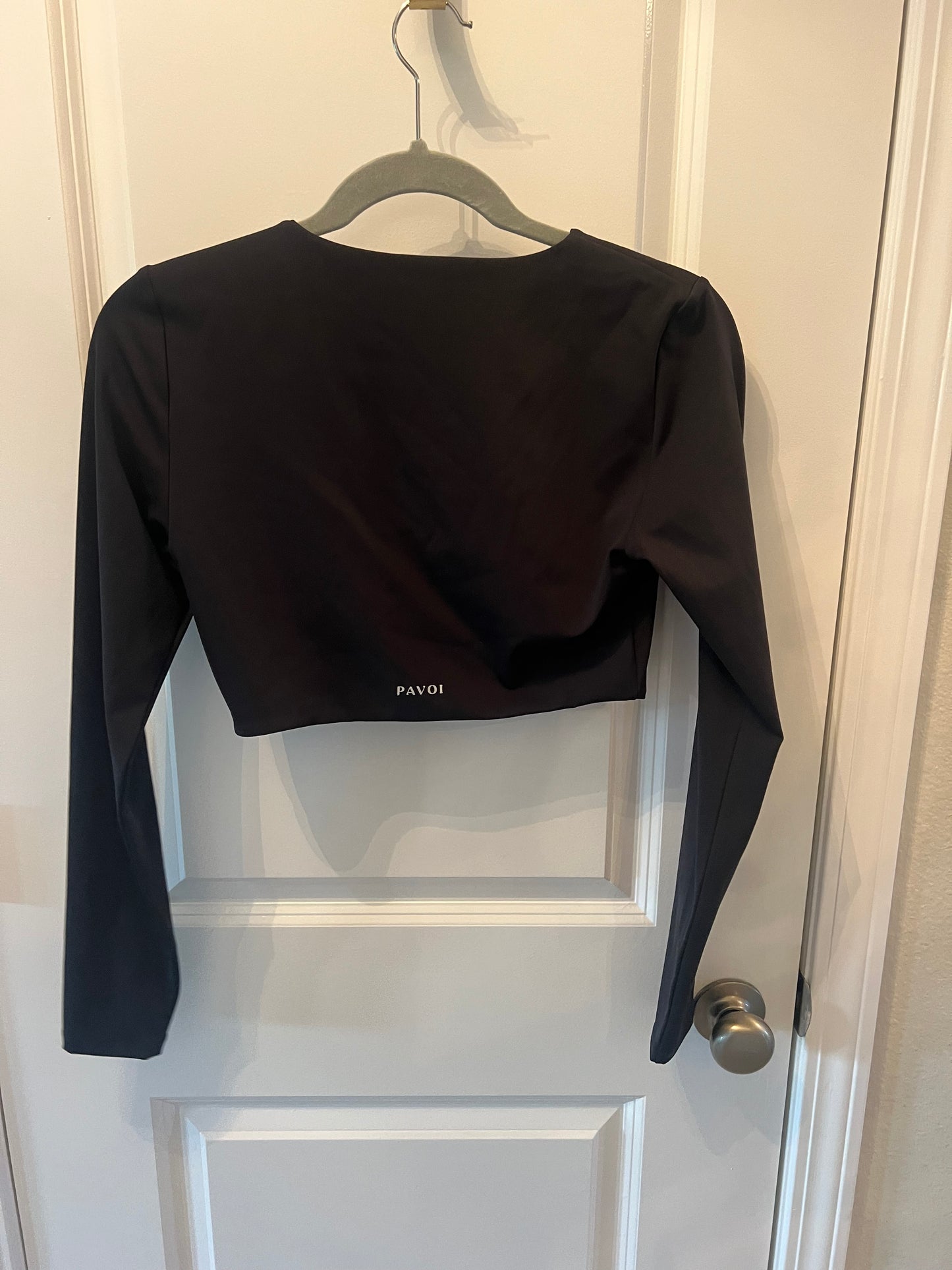 Women’s Cropped Black Top Size Medium