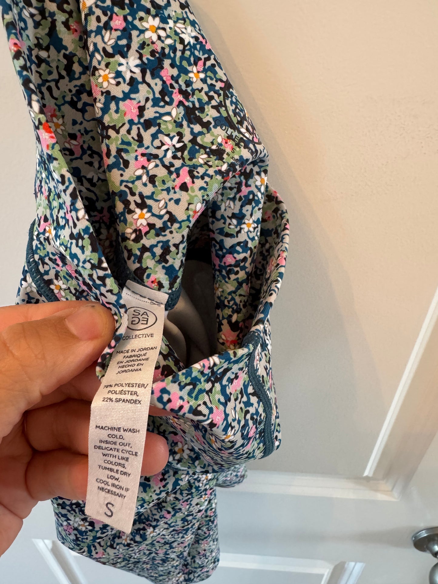 Sage Collective Ditzy Floral Bike Shorts Women’s Small