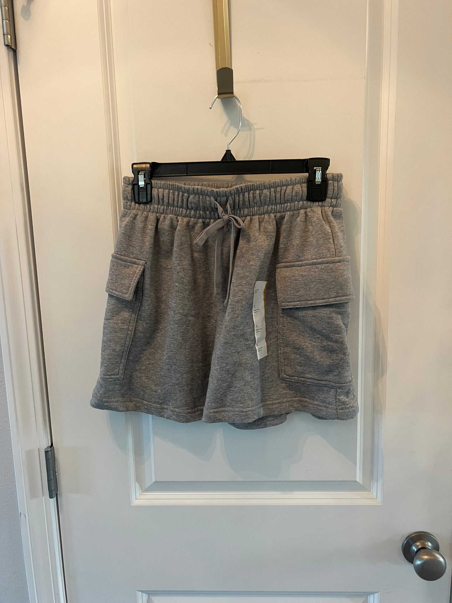 Drawstring High Rise Active Shorts Women’s Size Small Heather Gray