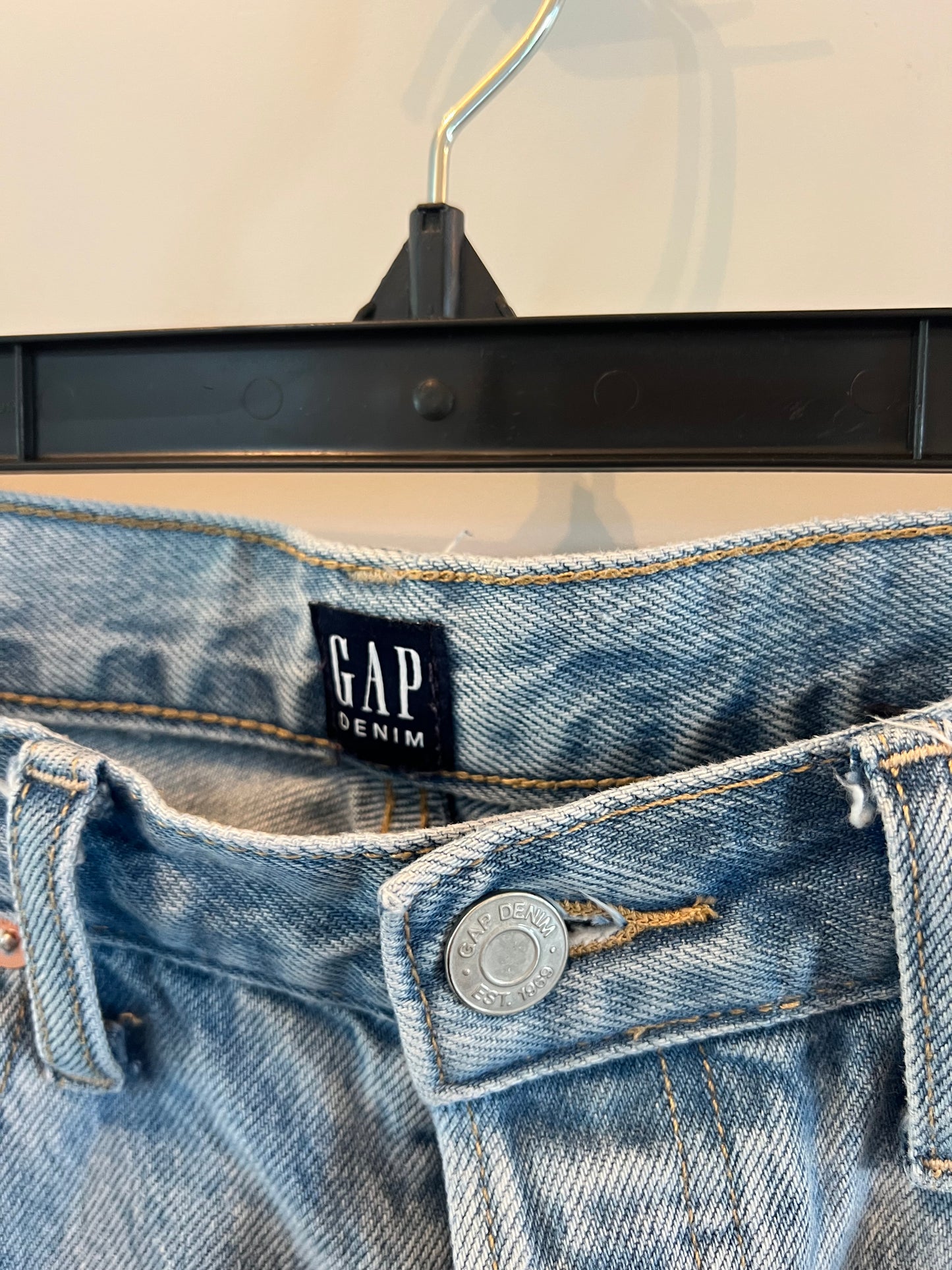 Gap Boyfriend Jeans Women’s Size 4/27 Reg