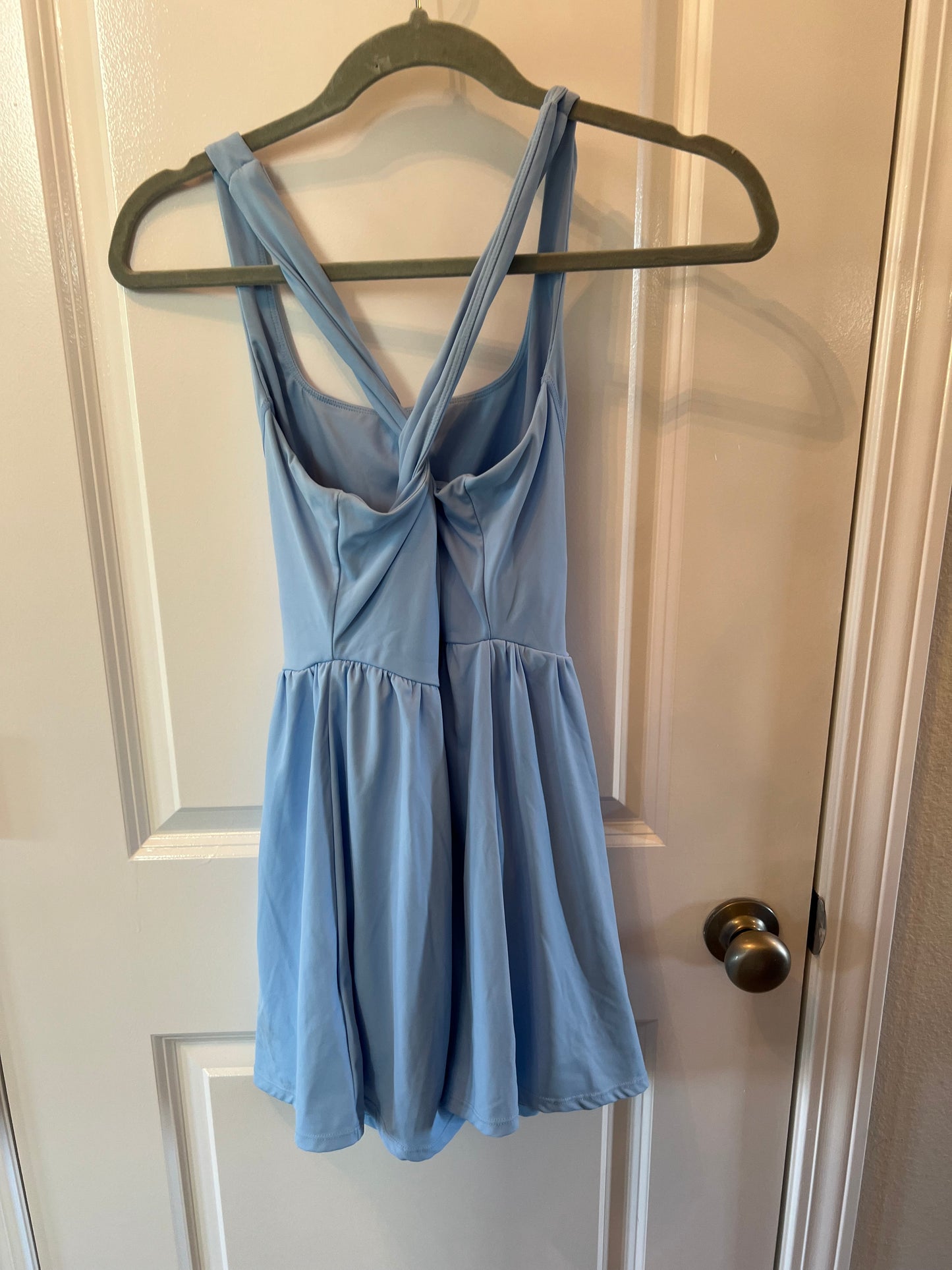 Scoop Neck Romper Women’s Size Medium 8-10 Light Blue