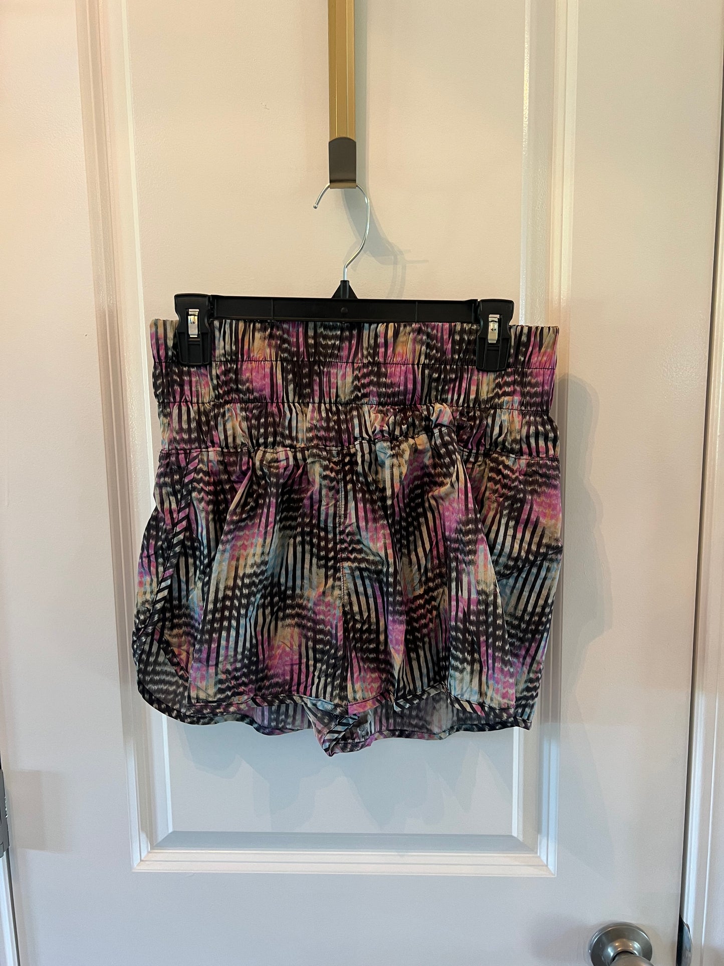 Free People FP Movement Printed Active Shorts Women’s Size Large 12-14 Black Multi
