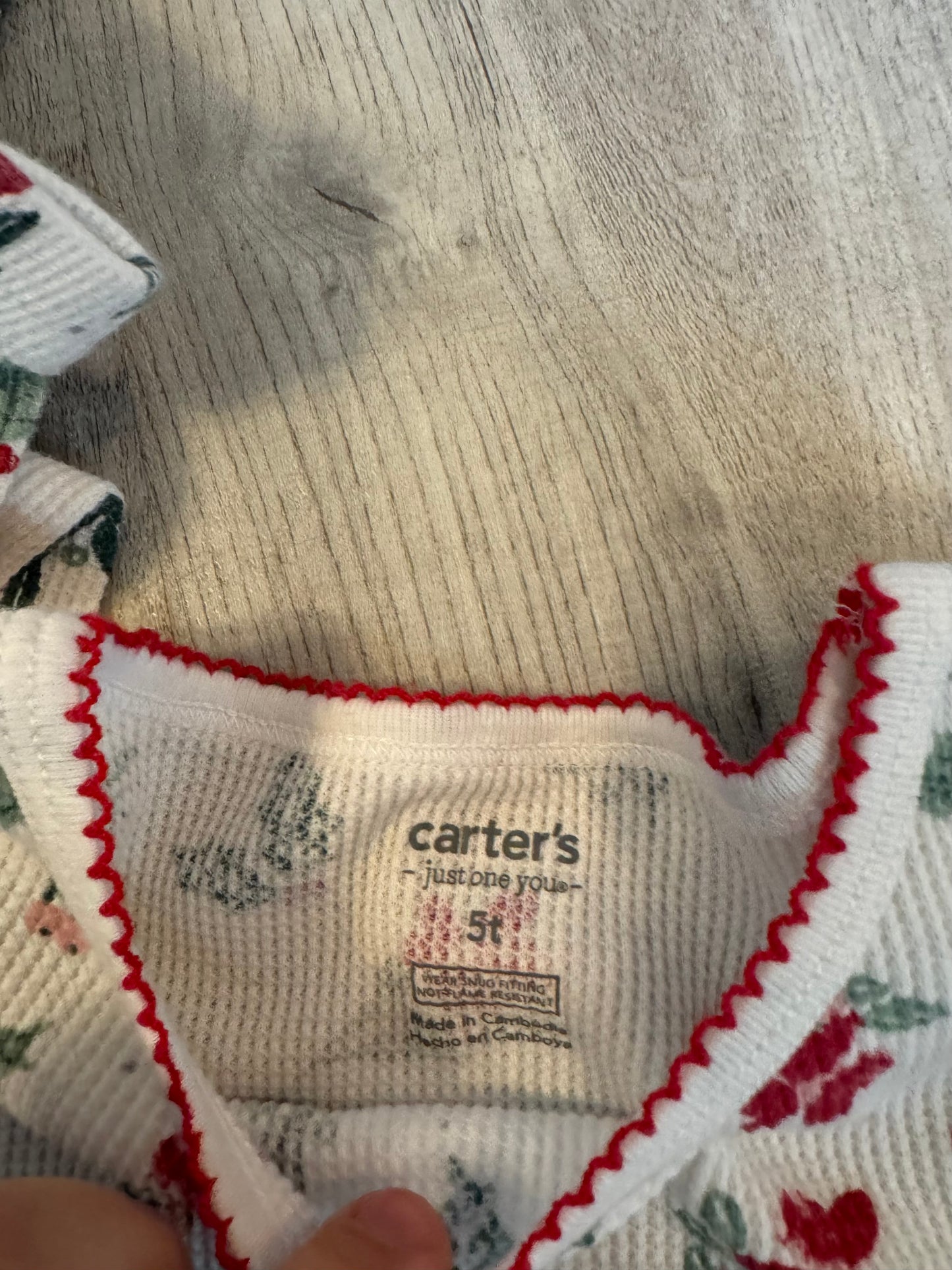 Carter’s Holiday Print Pajamas Matching Set Bundle Youth Size 5 Years White