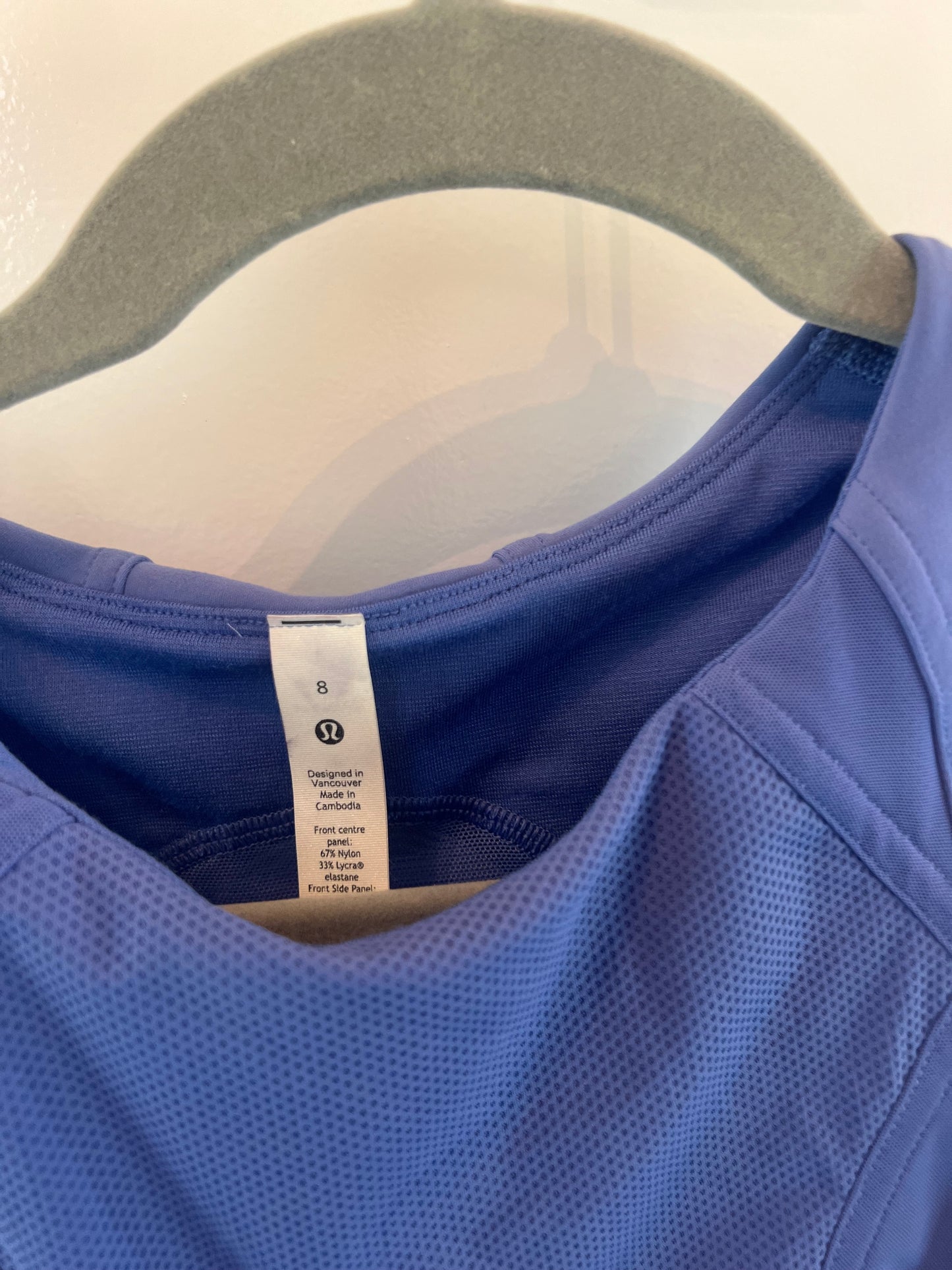 Lululemon Cropped Active Tank Women’s Size 8 (Medium) Periwinkle