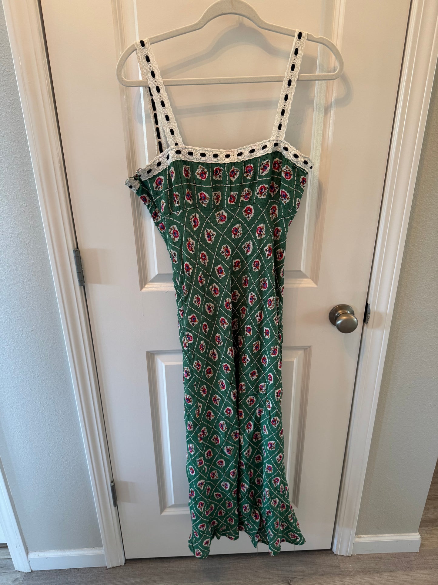 WAYF Magnolia Sleeveless Midi Dress