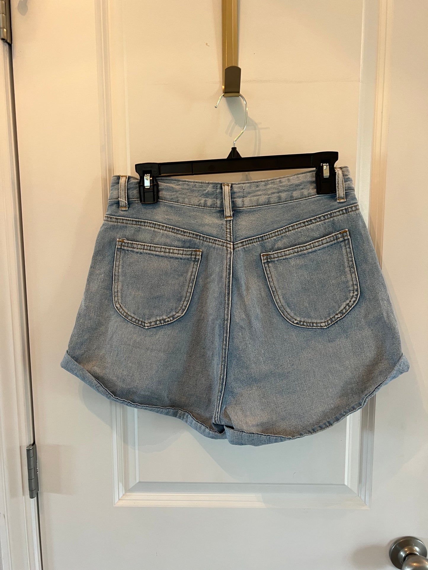 Princess Polly Cuffed Jean Shorts Women’s Light Wash 4
