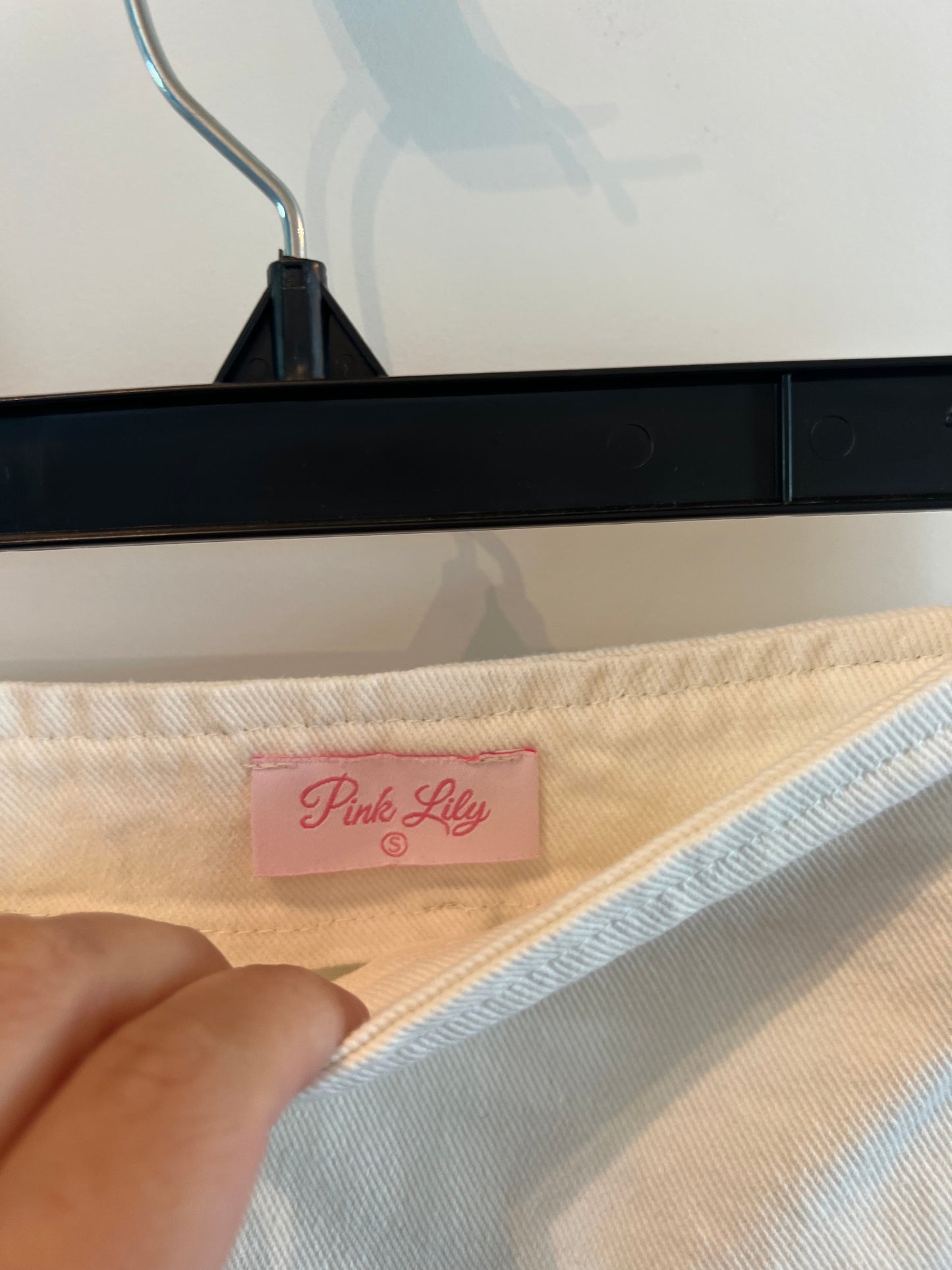 Pink Lily Raw Hem Denim Skirt Women’s Small White