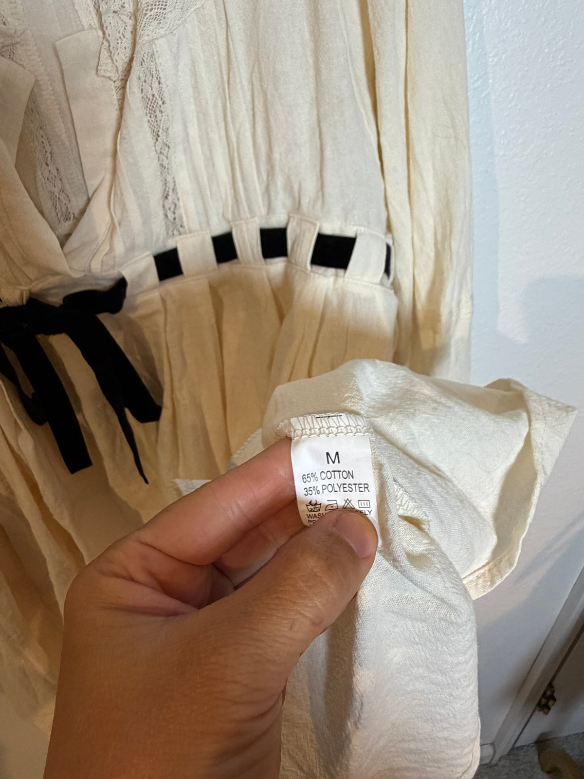 Women’s Cream Dress Size Medium