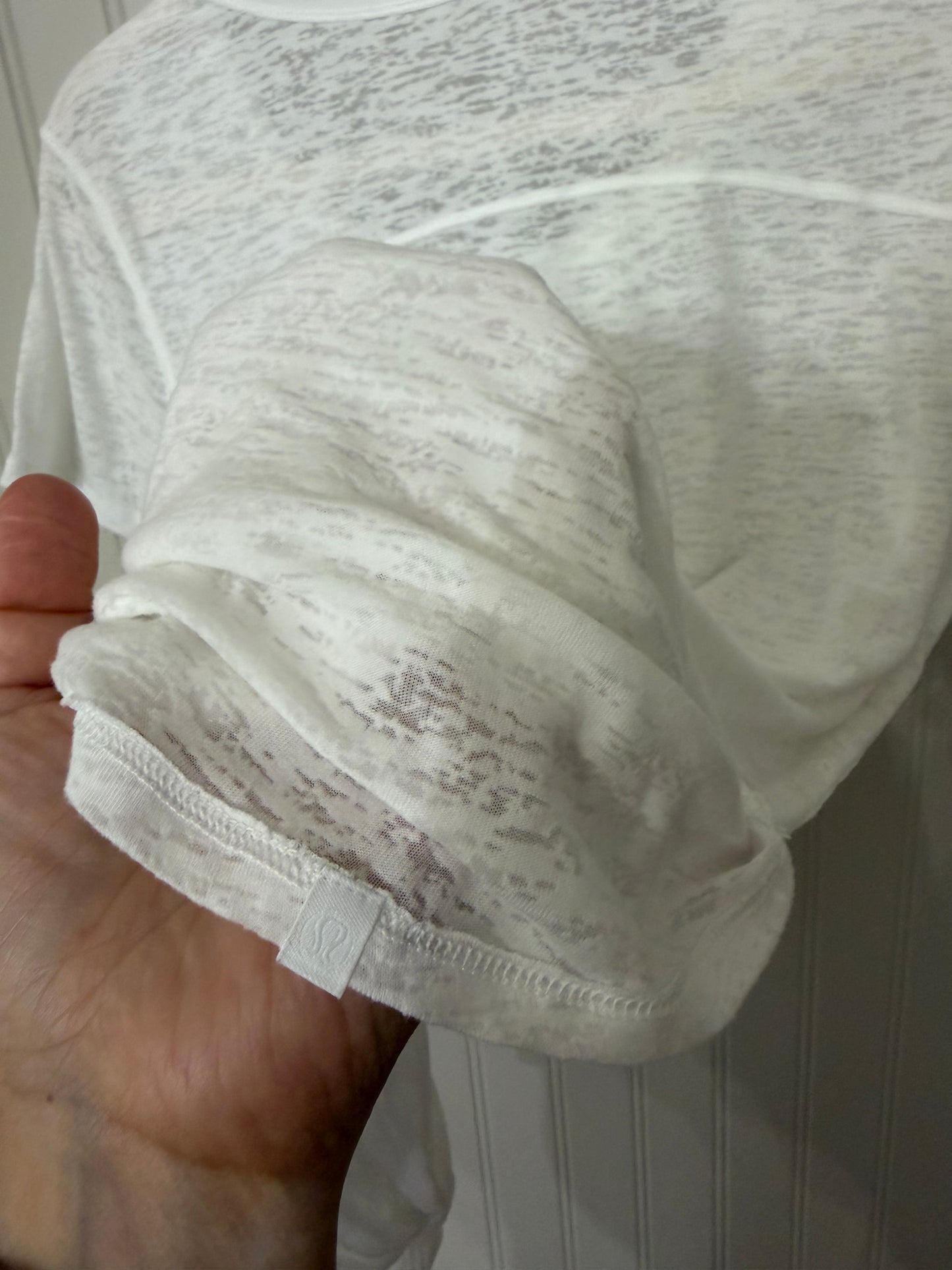 Lululemon Burnout Tee Women’s Size 6 White
