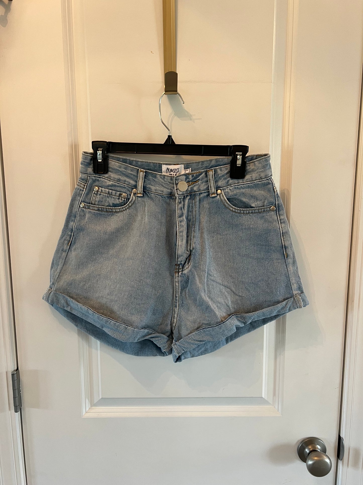 Princess Polly Cuffed Jean Shorts Women’s Light Wash 4