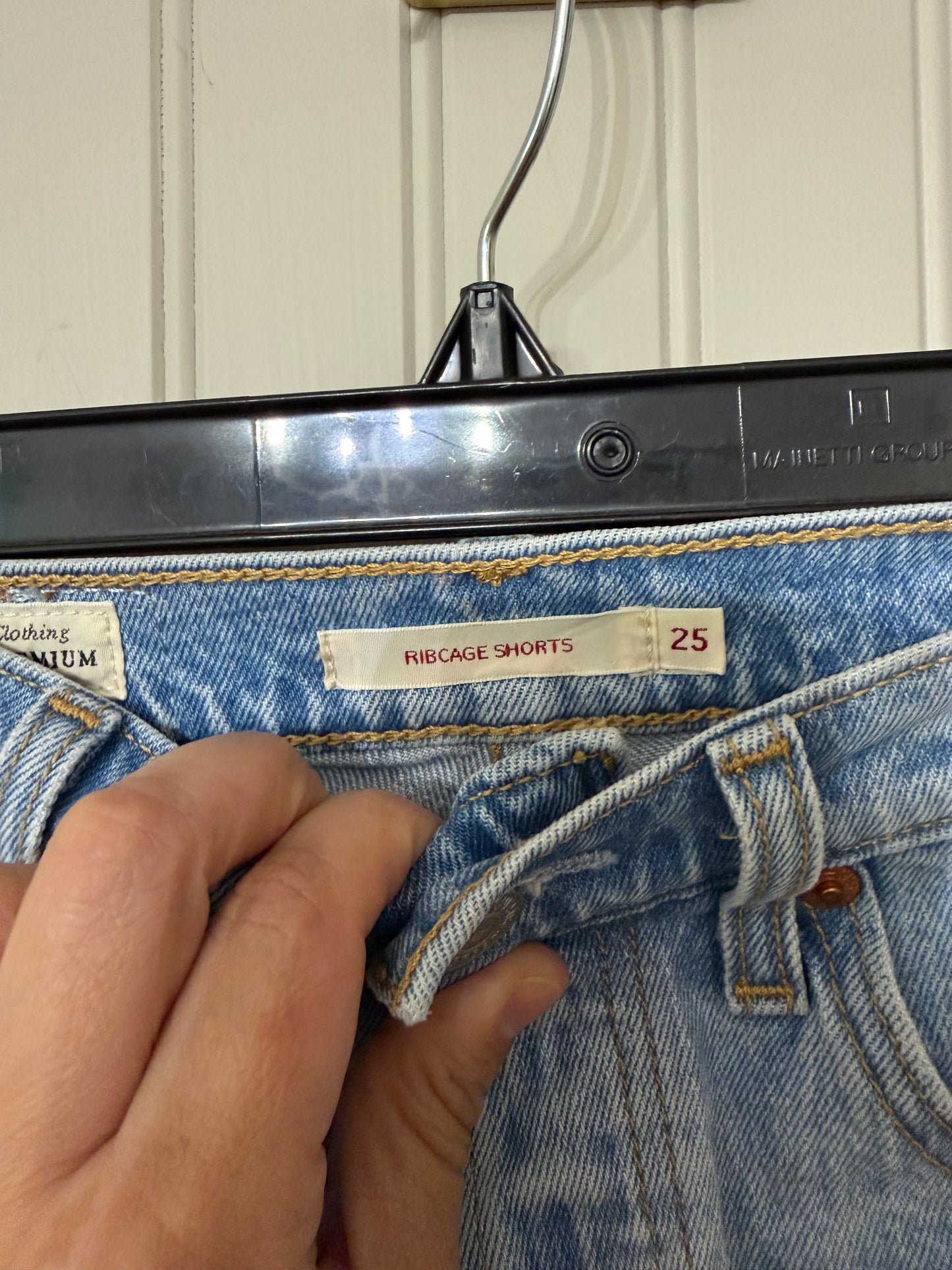 Levi’s Women’s Denim Shorts Size 25