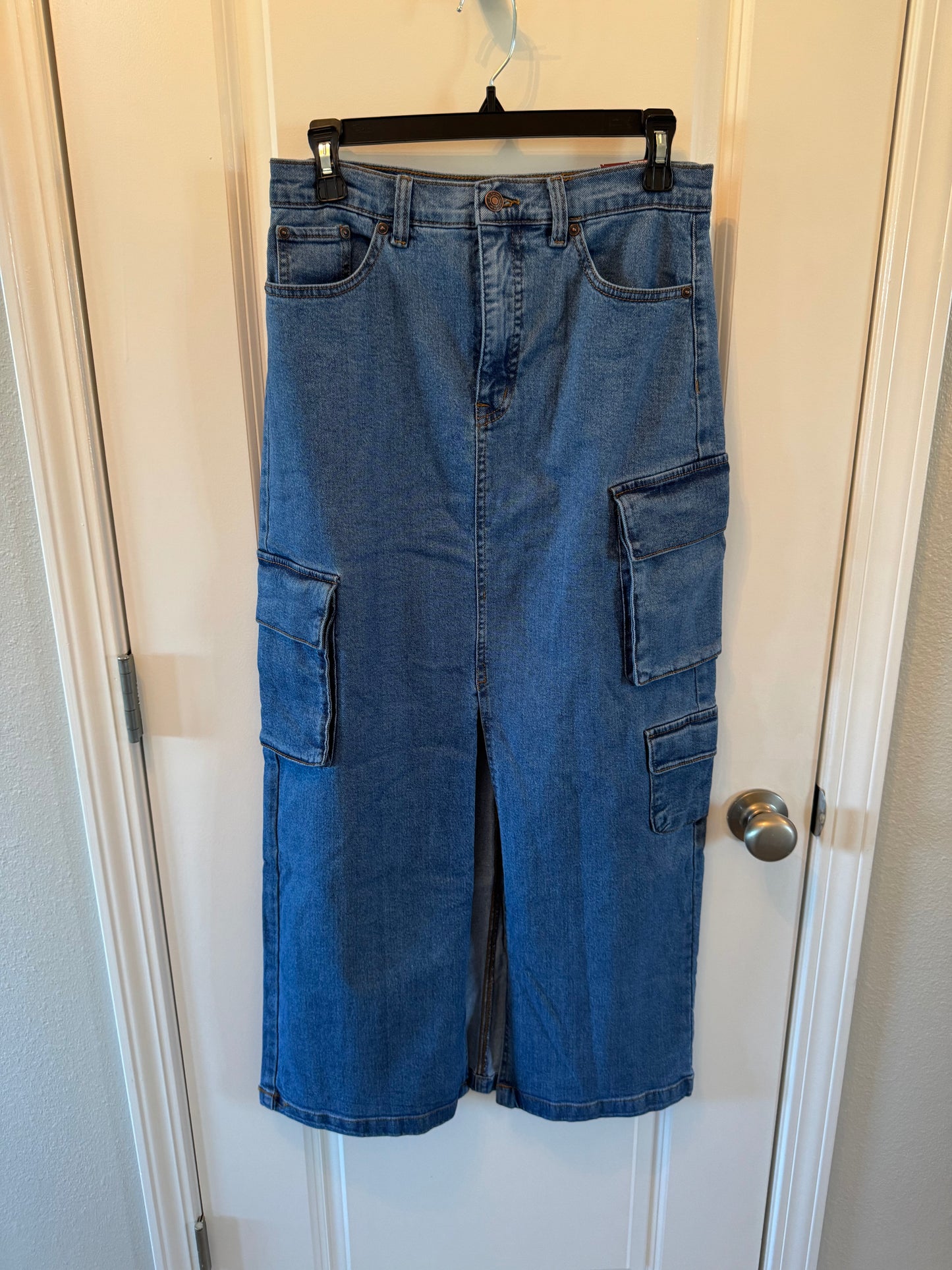 Scoop Denim Midi Skirt w Cargo Pockets Women’s 4