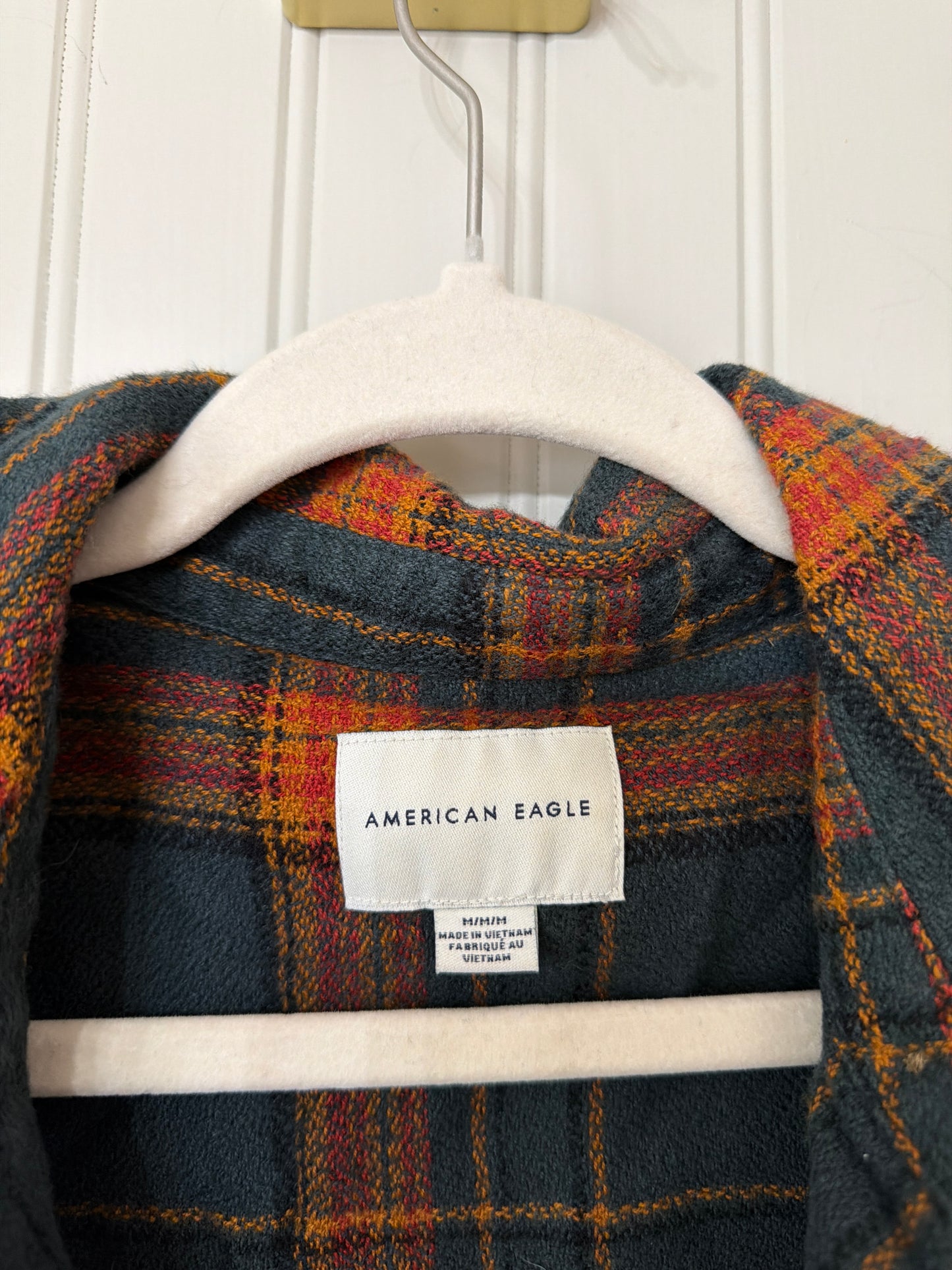 American Eagle Plaid Flannel Shirt Women’s Medium Navy