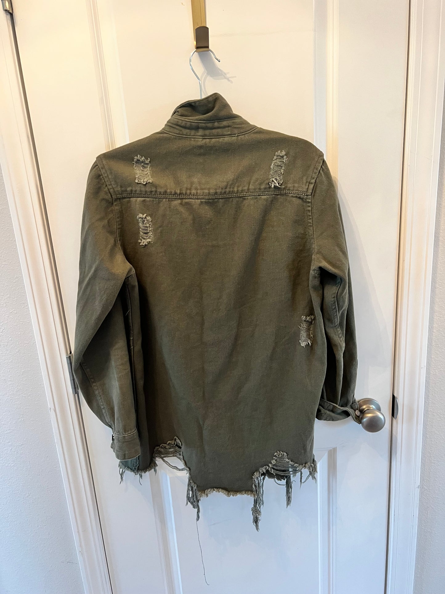 Distressed Cotton Shacket Women’s Size Small Military Green