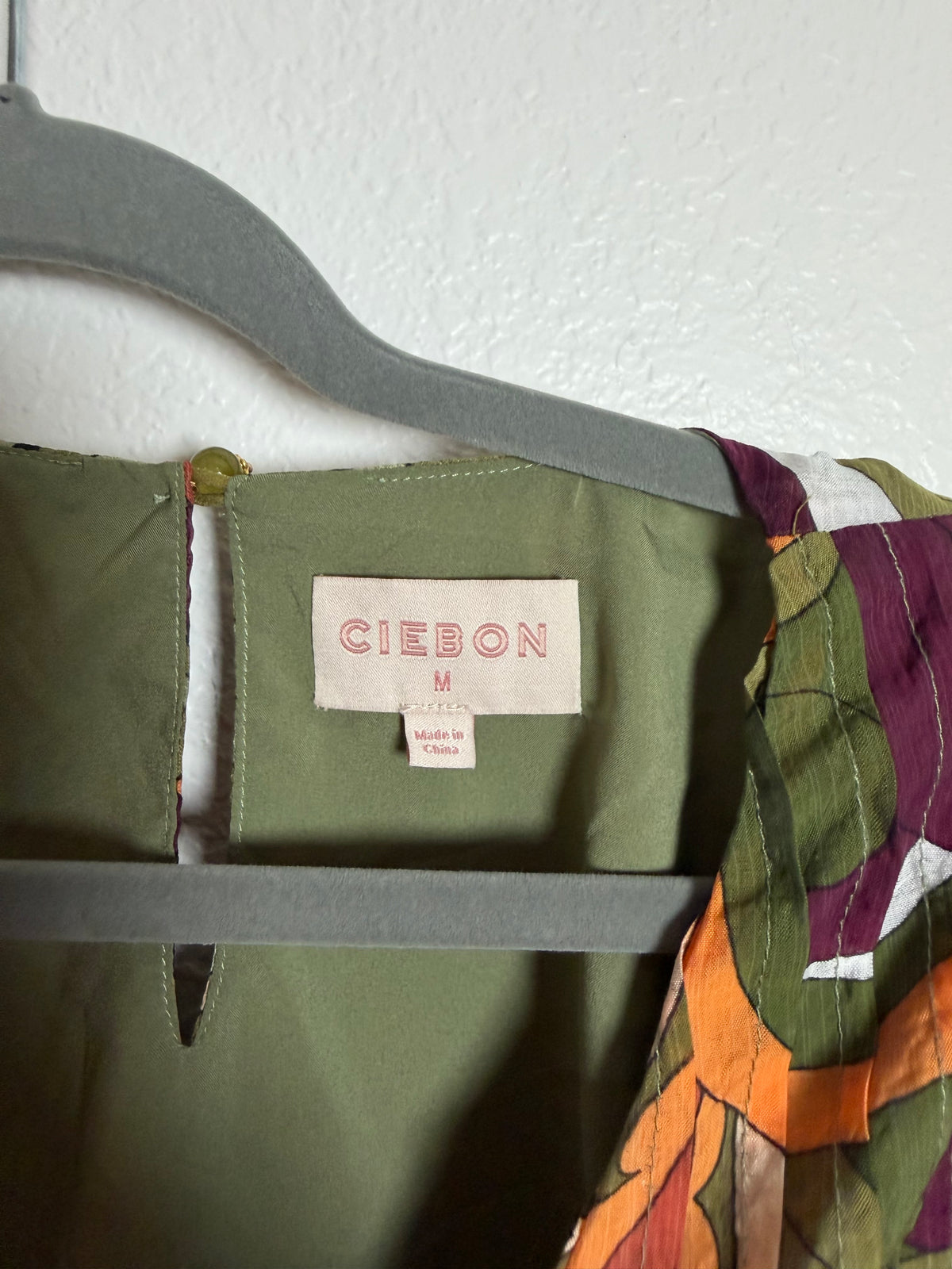 Women’s Ciebon Top Size Medium