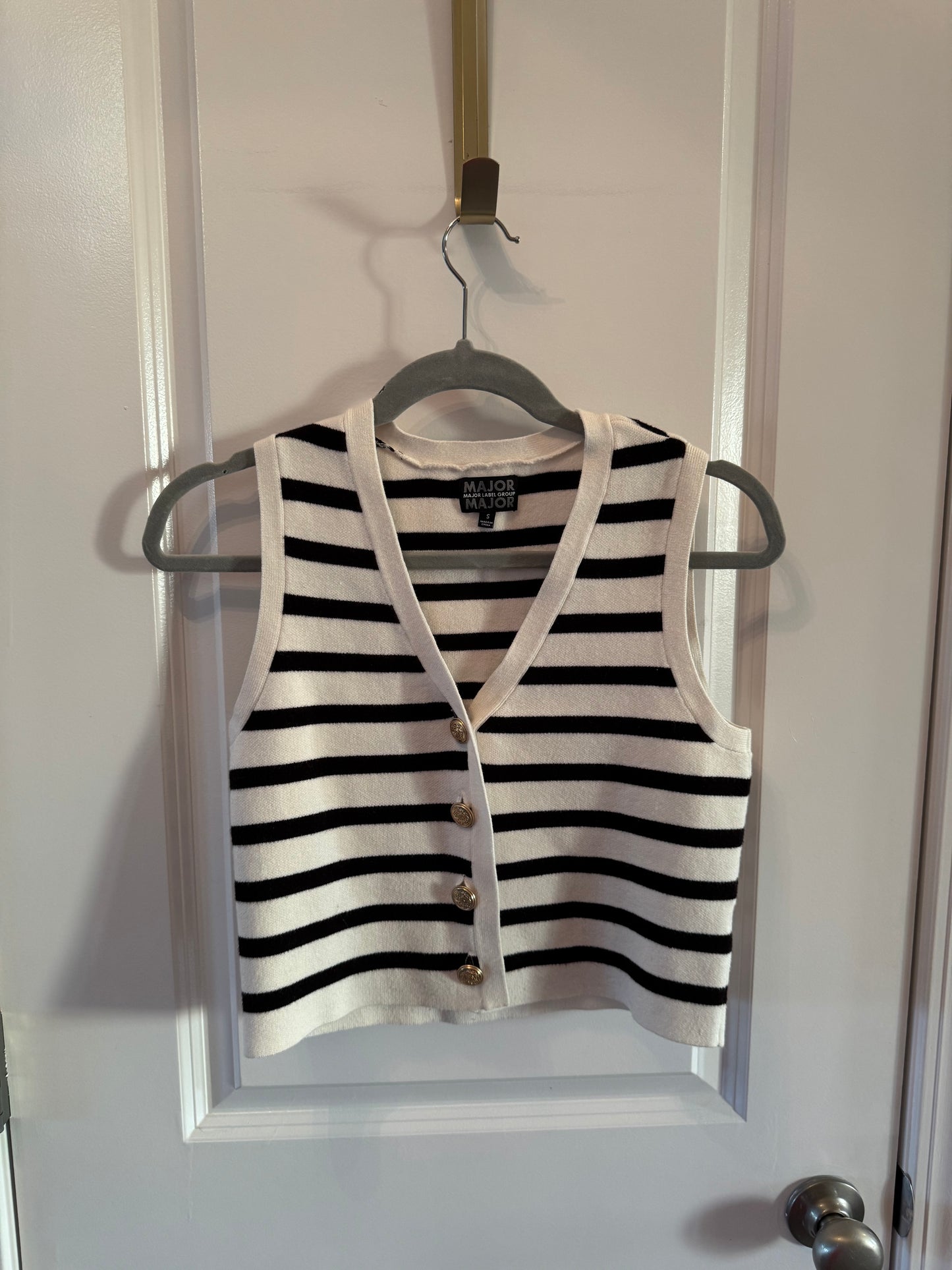 Major Label Group Stripe Knit Vest Women’s Small Cream