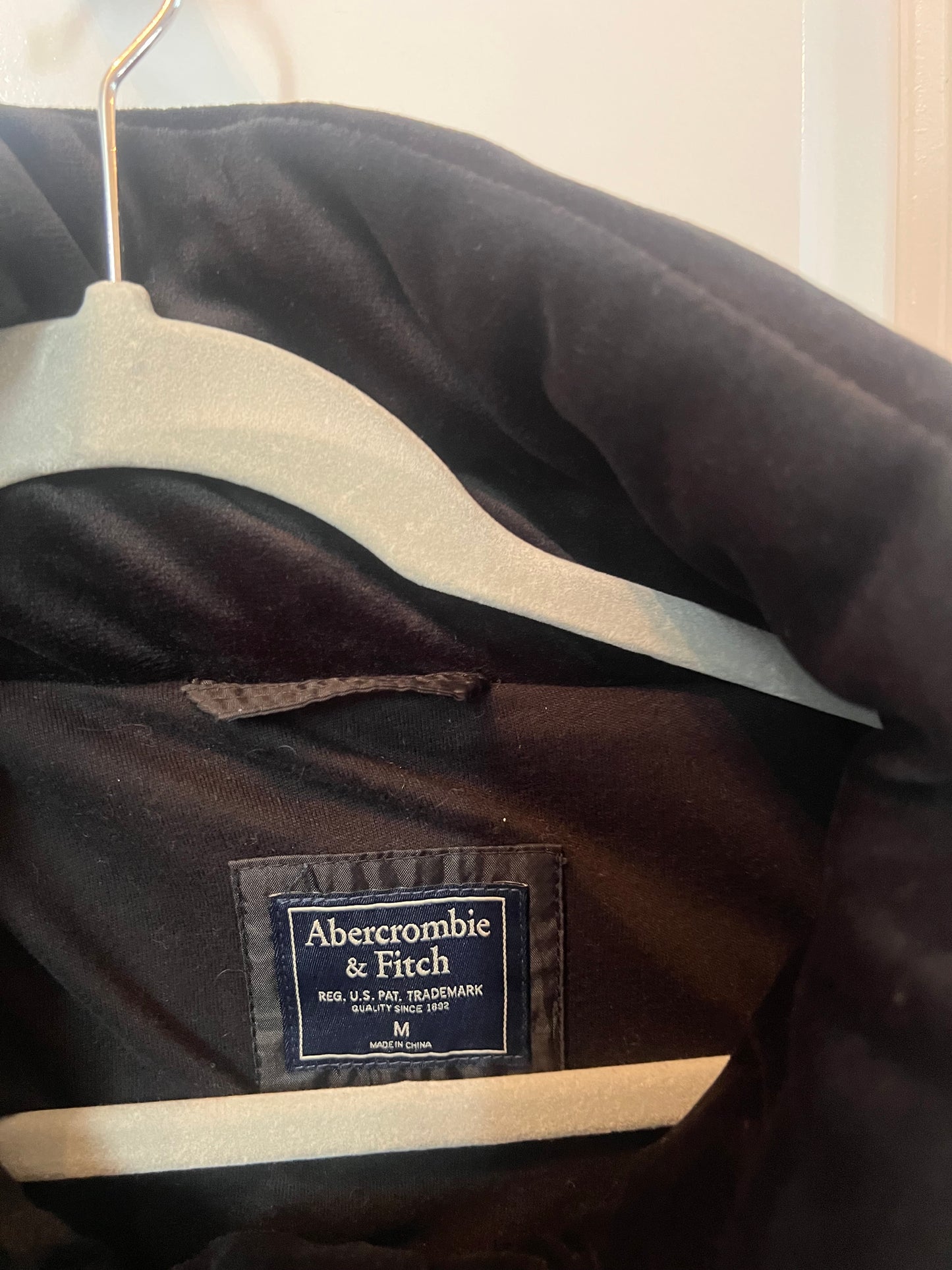 Abercrombie & Fitch Puffer Coat Women’s Size Medium Black