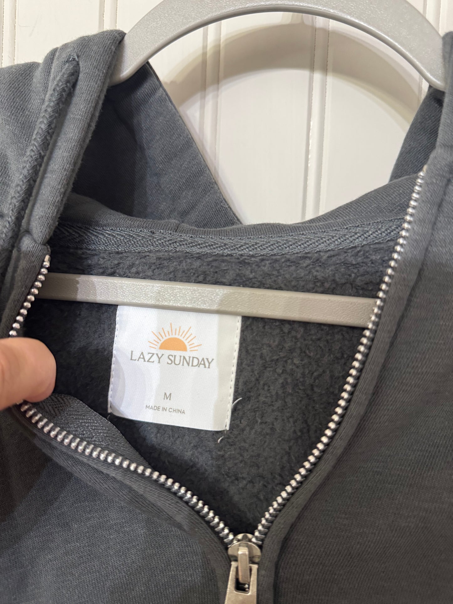 Lazy Sunday Newport Yacht Club Hooded Jacket Women’s Medium Navy