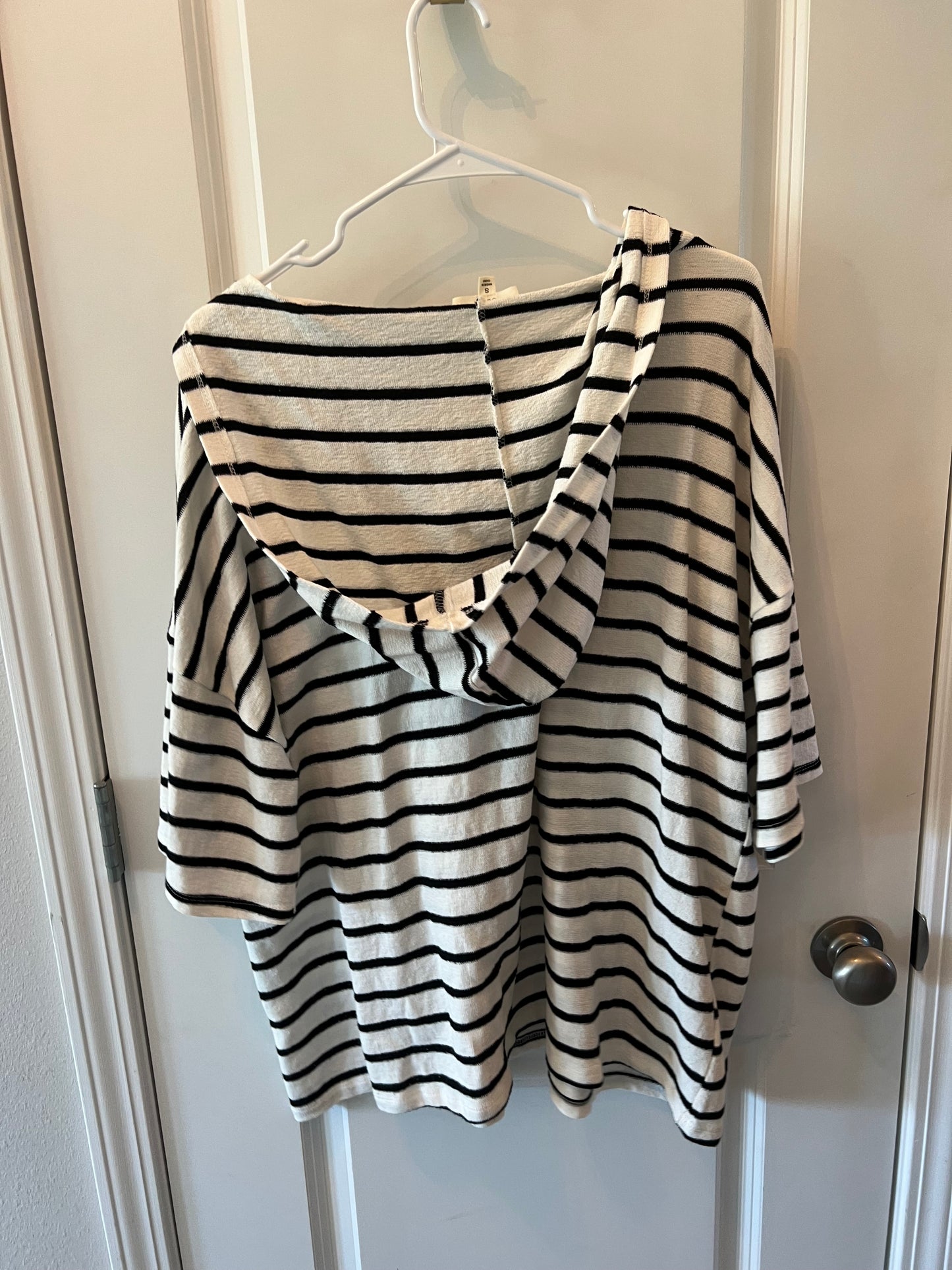 Women’s Stripe Top Size Small