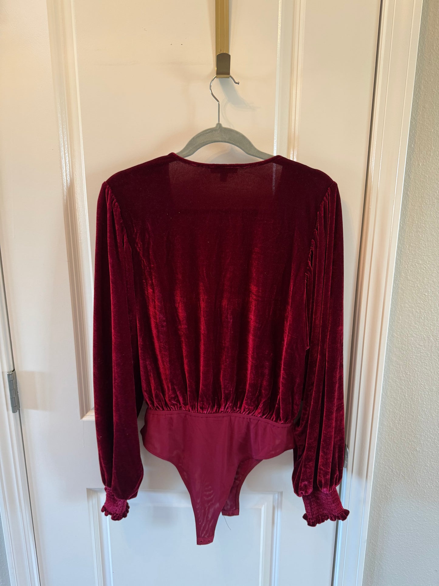 Flying Tomato Velvet Bodysuit Women’s Size Medium Burgundy
