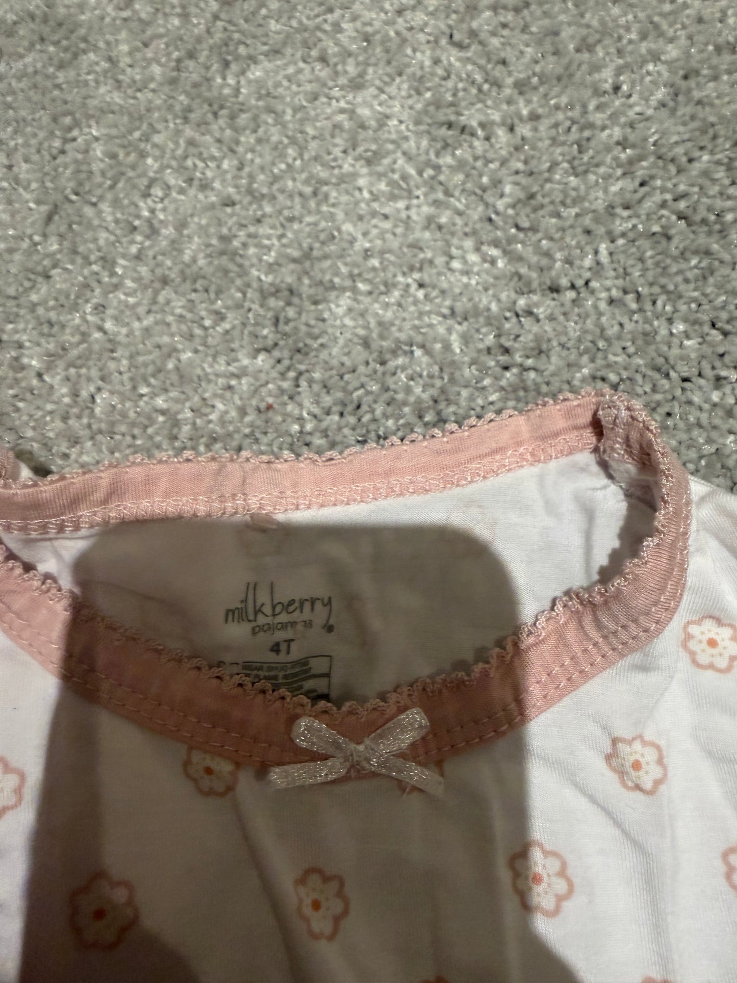 Bundle of 2 Pairs Pajamas Toddler Size 4 Years