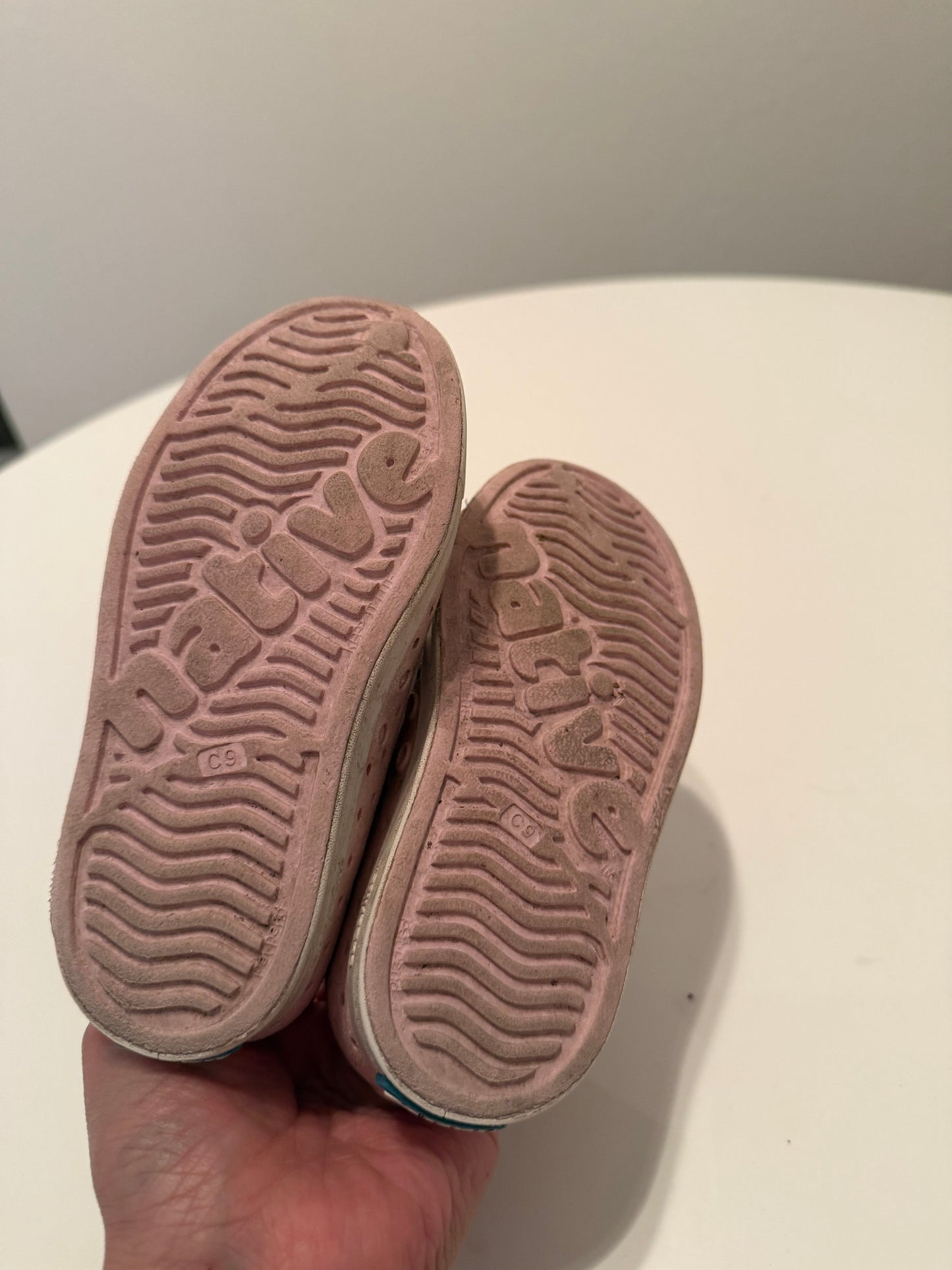 Native Jefferson Slip Ons Toddler Size 9