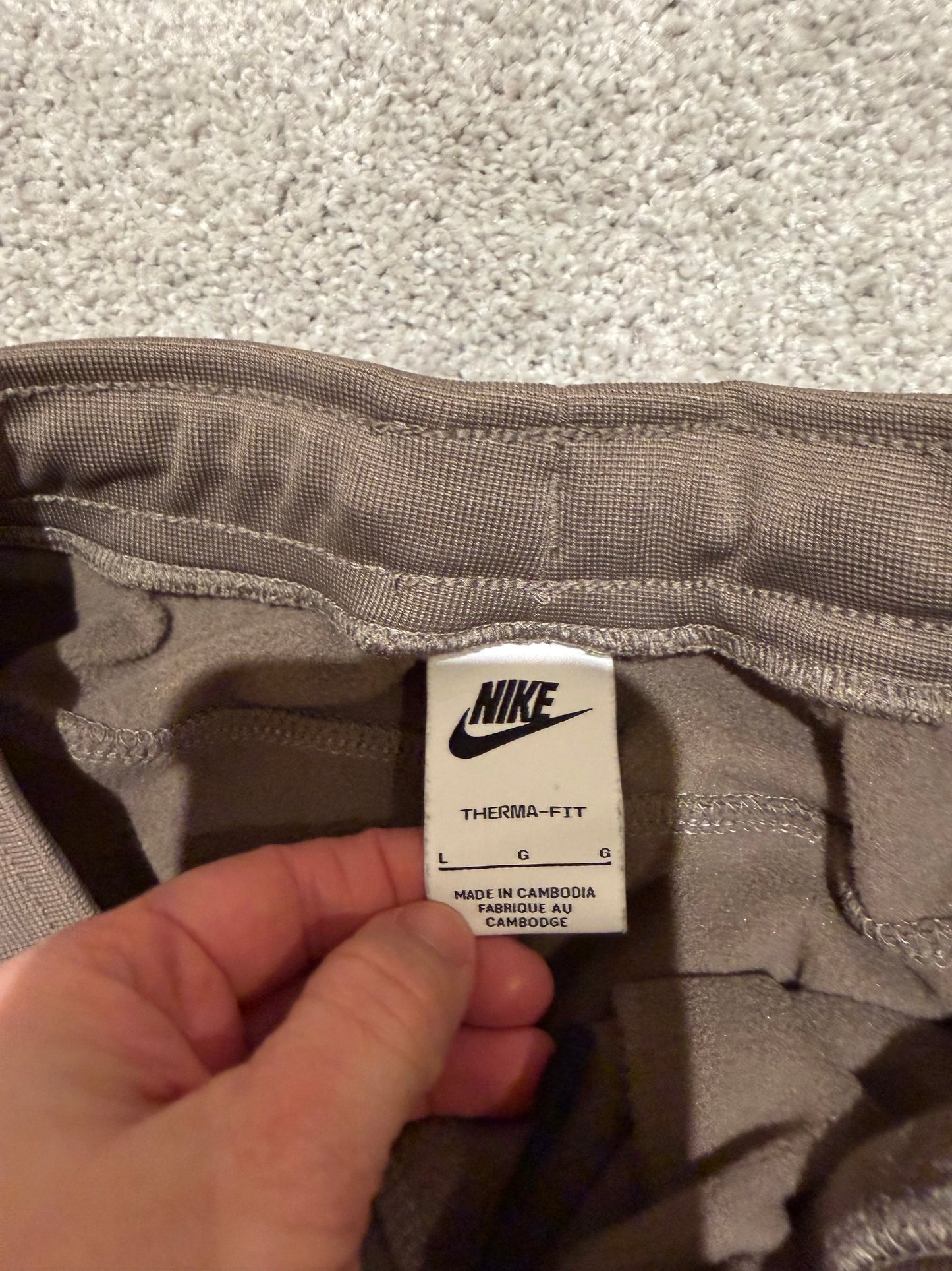 Boys Nike Joggers Size Large