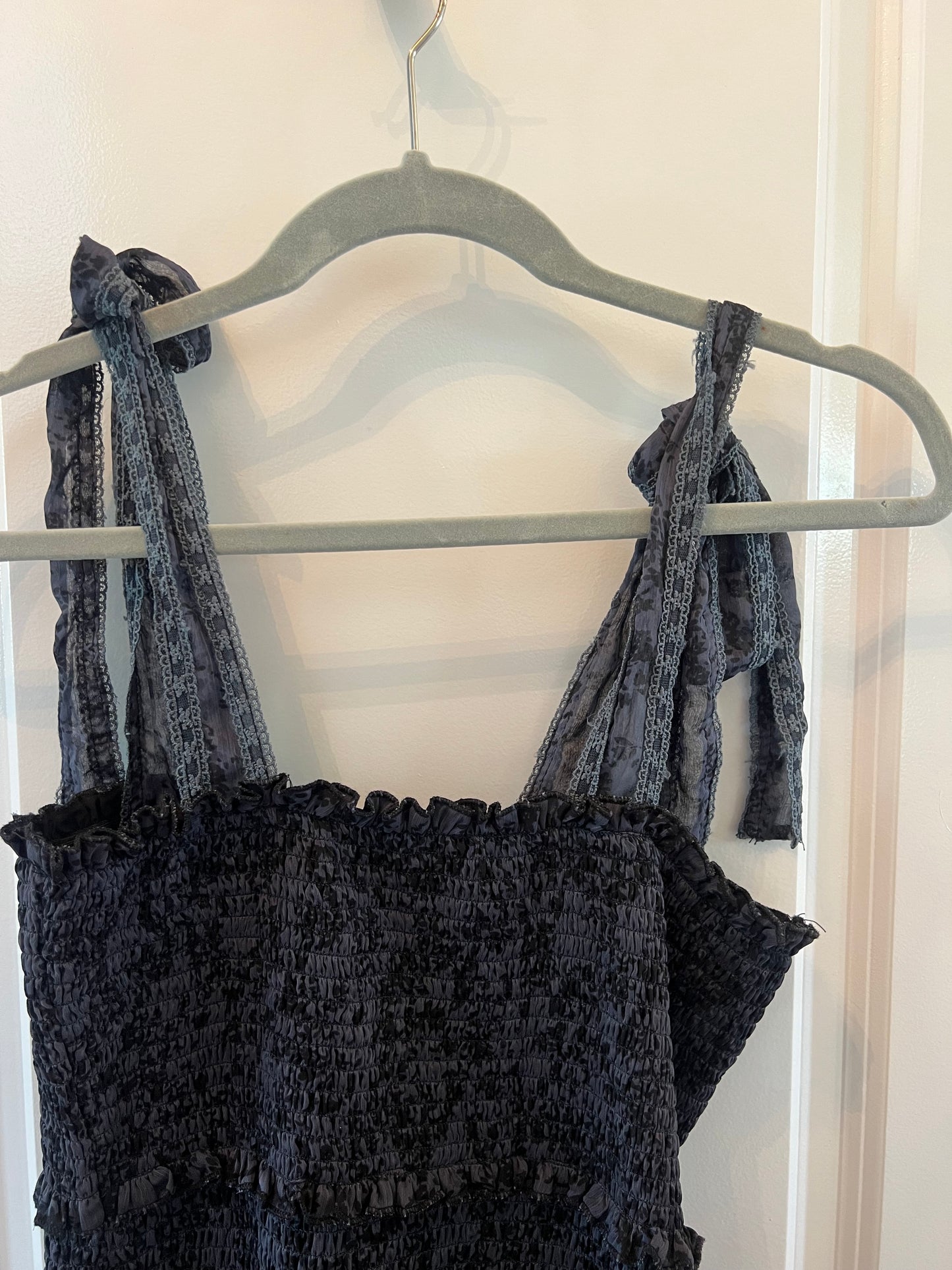 Women’s Black/navy Dress Size Small