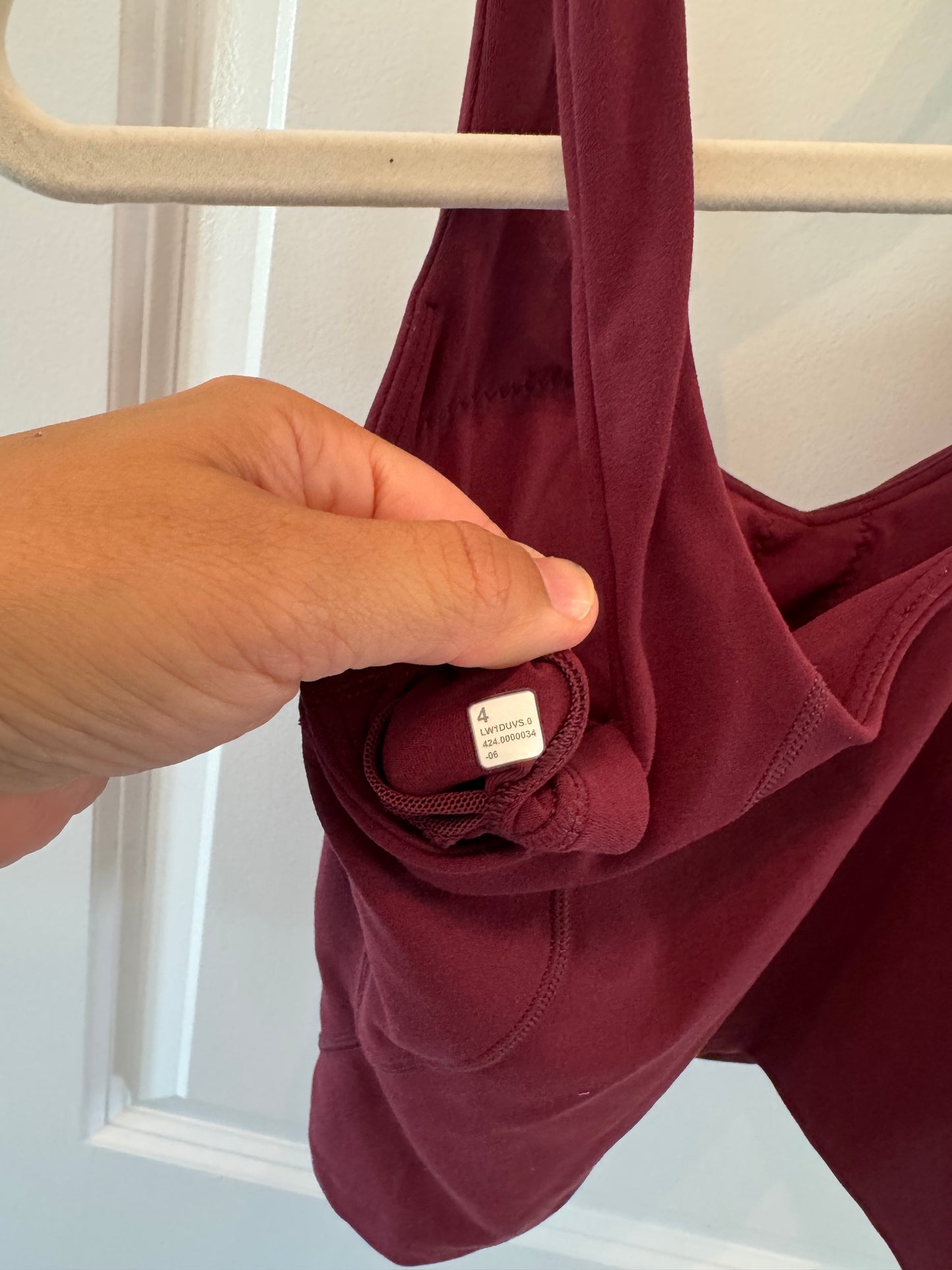 Lululemon Active Tank Women’s Size 4 Burgundy