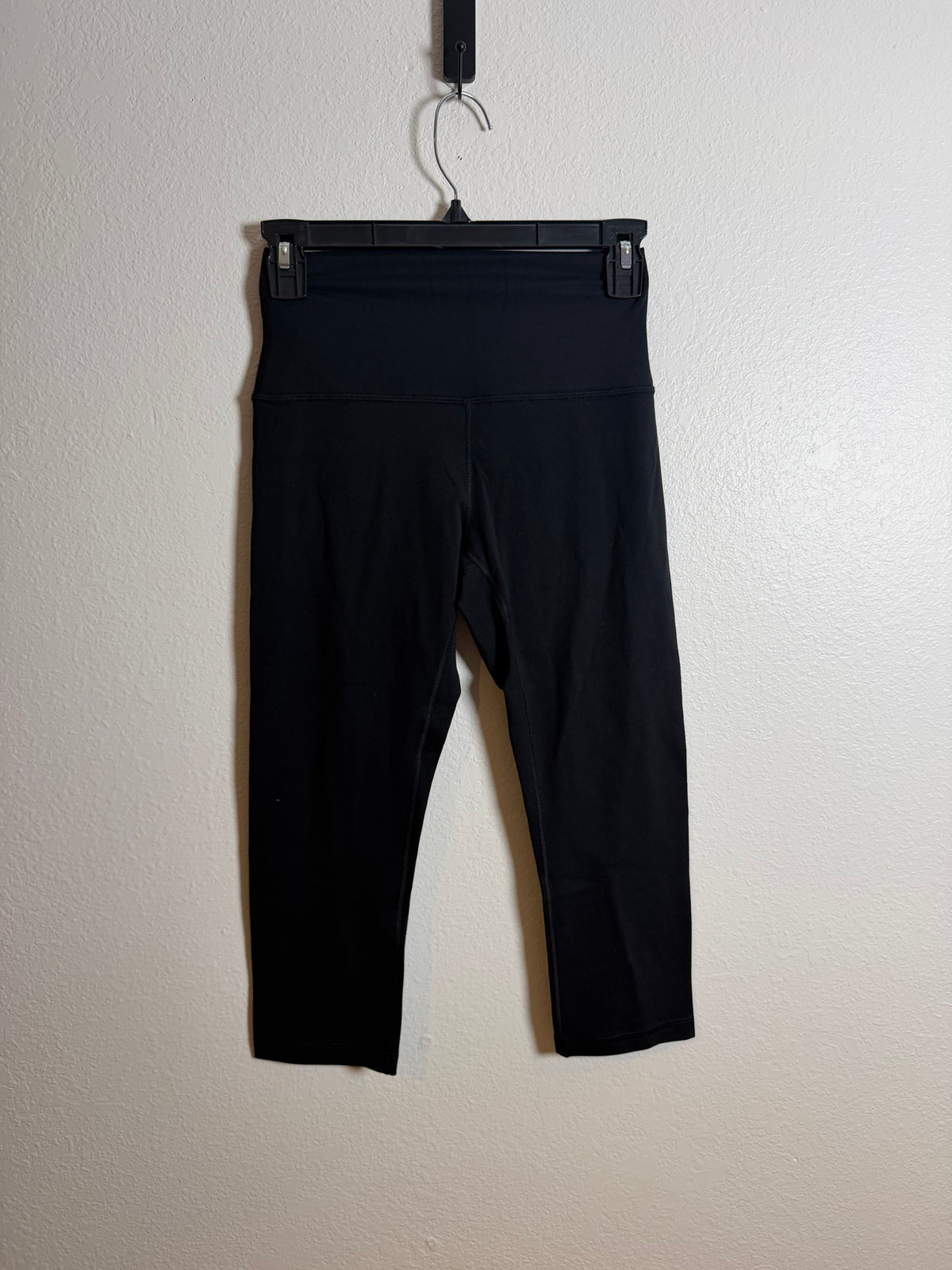 Women’s Black Capri Leggings Size Small