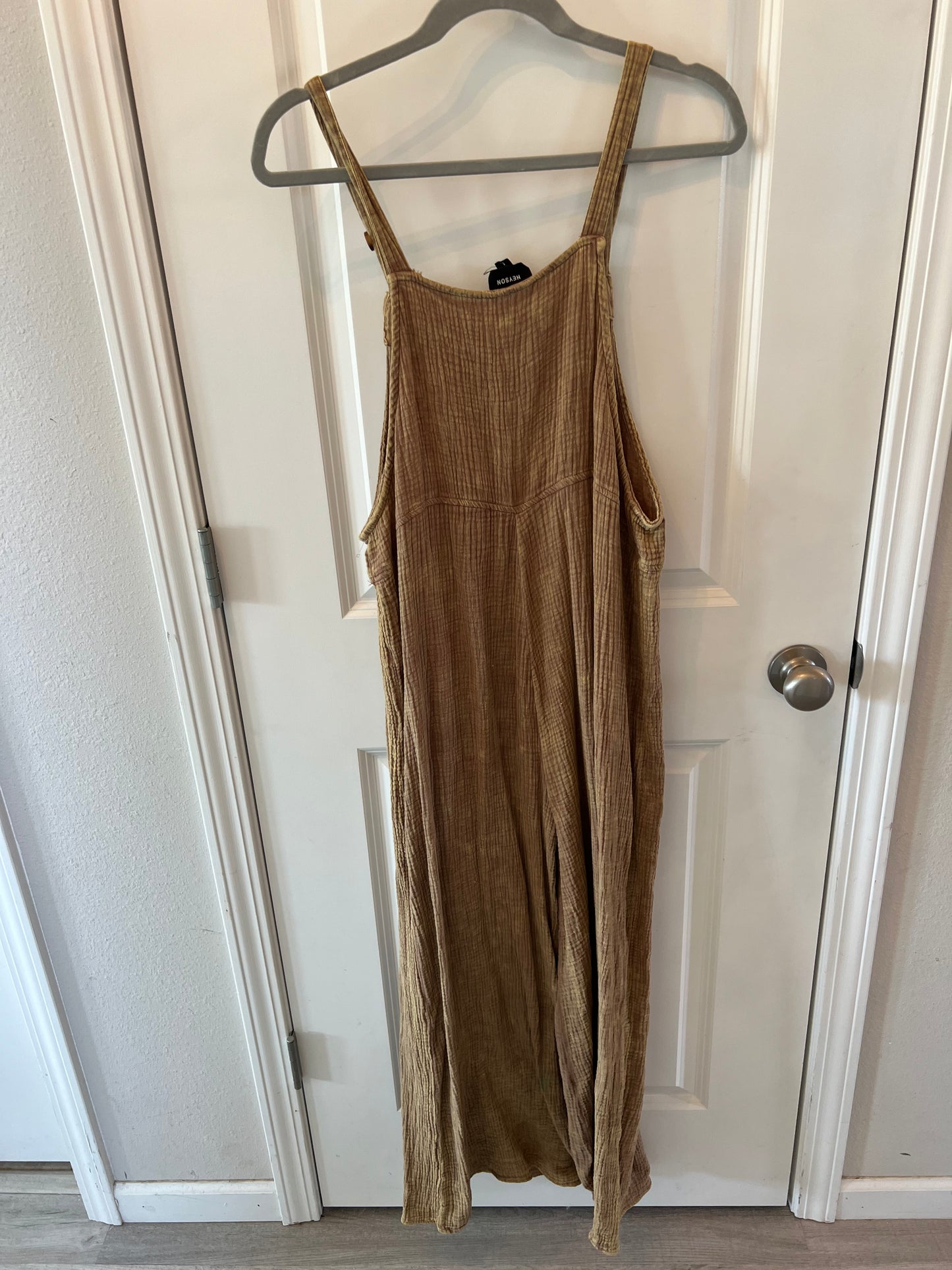 Women’s Jumpsuit Size Large