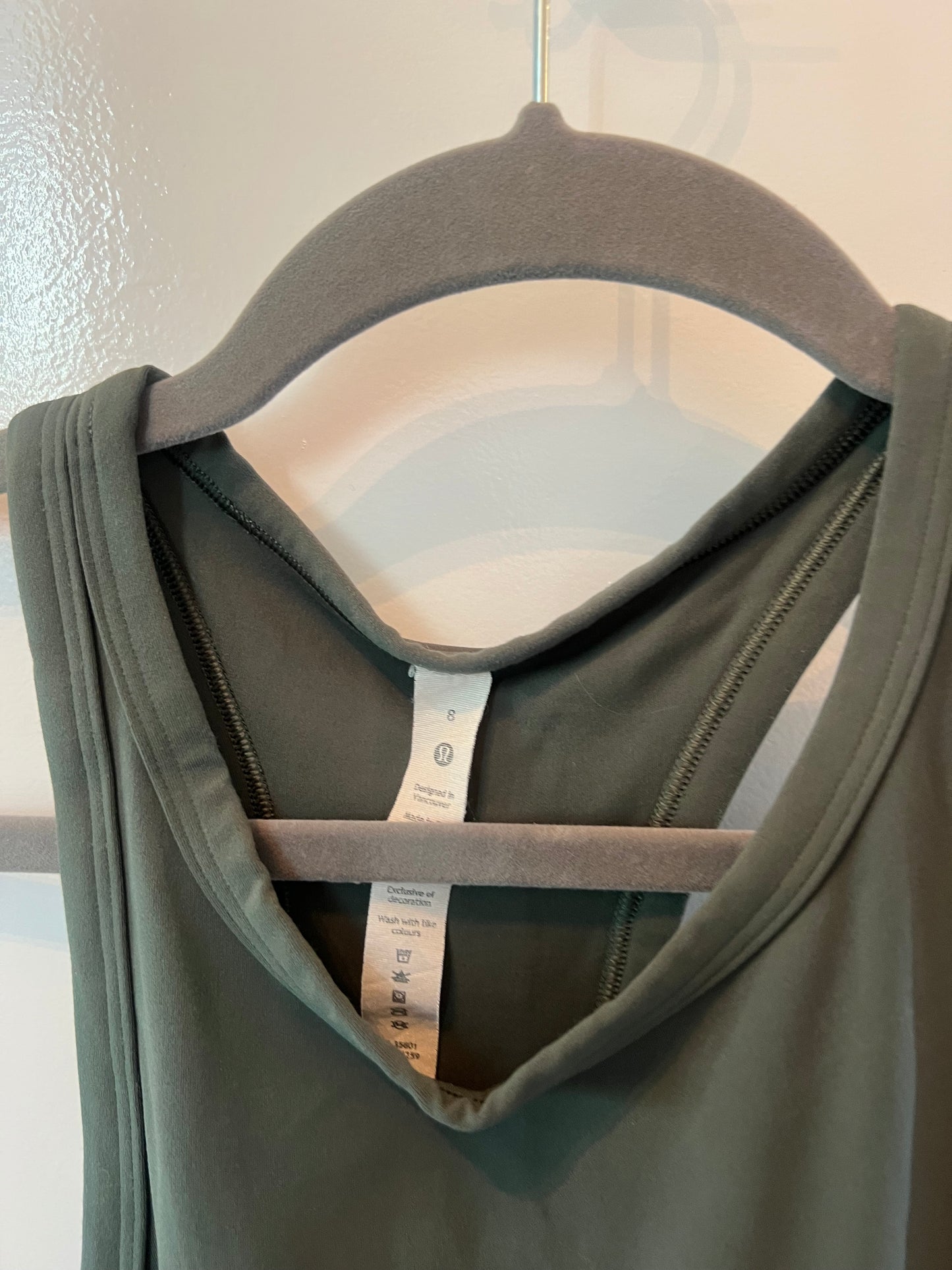 Women’s Lululemon Tank Size 8