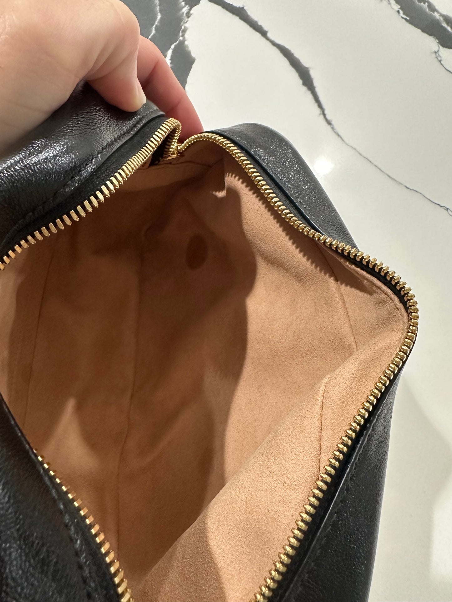 GG MARMONT SMALL SHOULDER BAG- Black/ Canvas