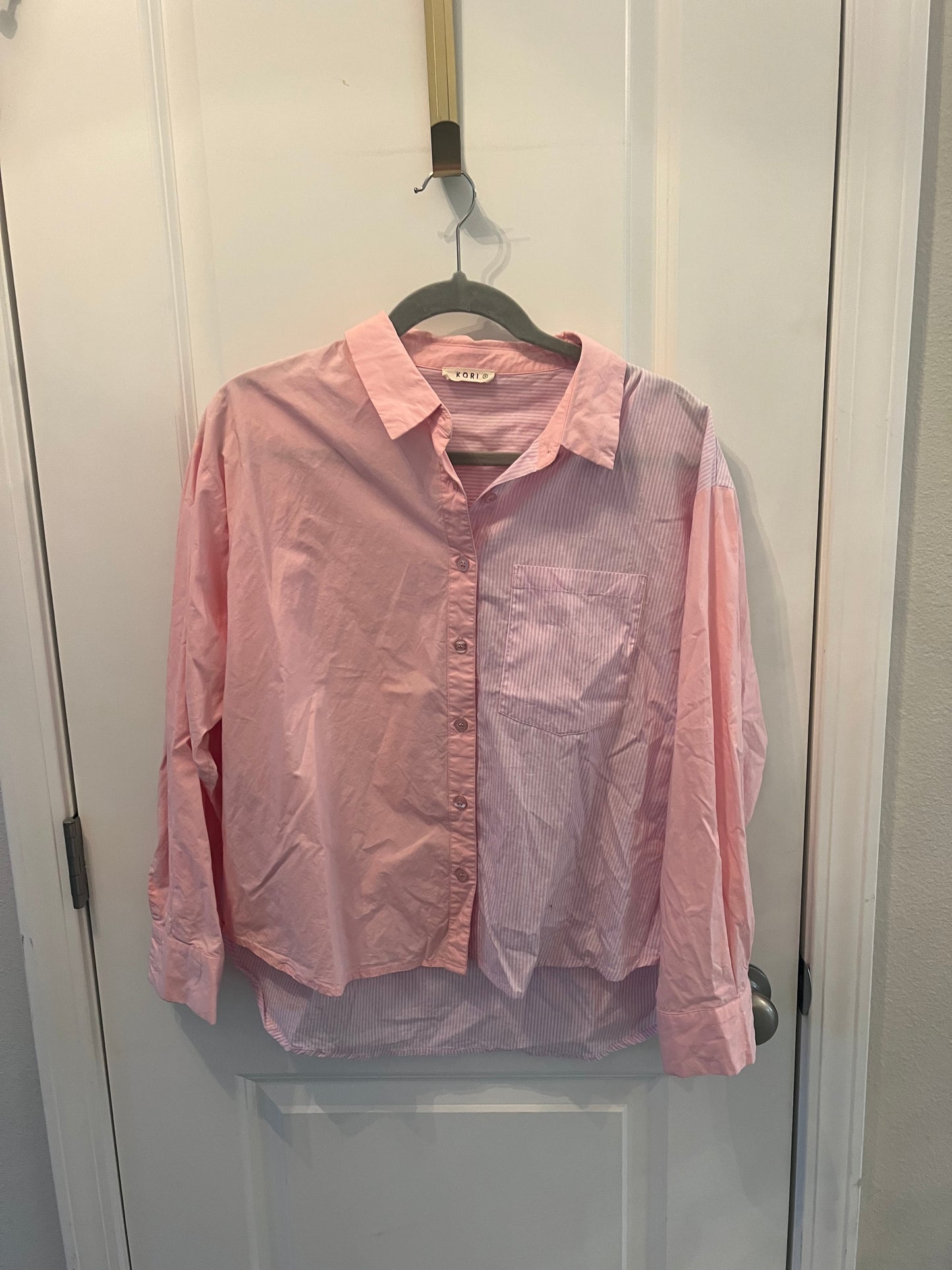 Kori Stripe Two Tone Button Front Top Women’s Size Small 4-6 Pink